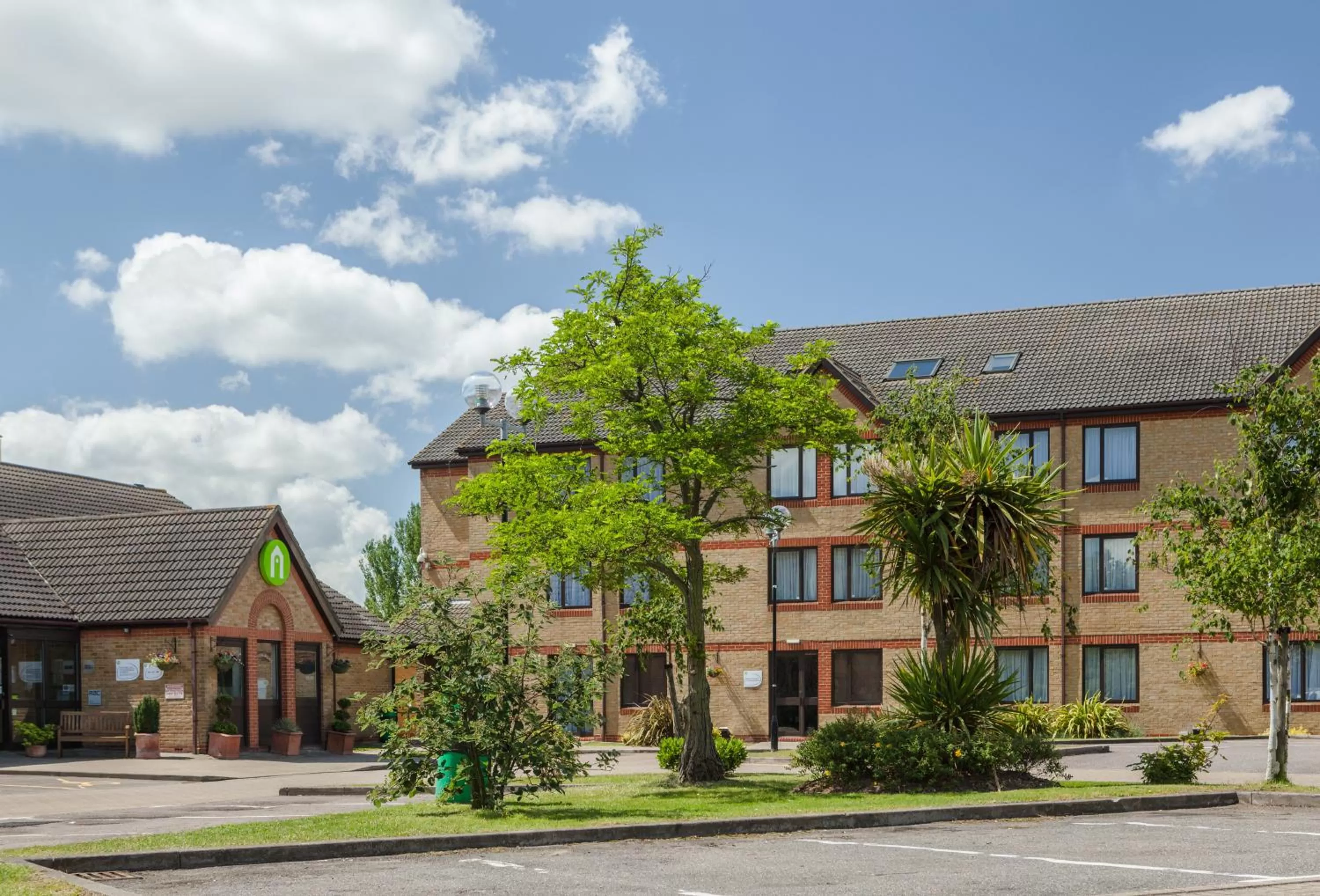 Facade/entrance in Campanile Hotel Dartford