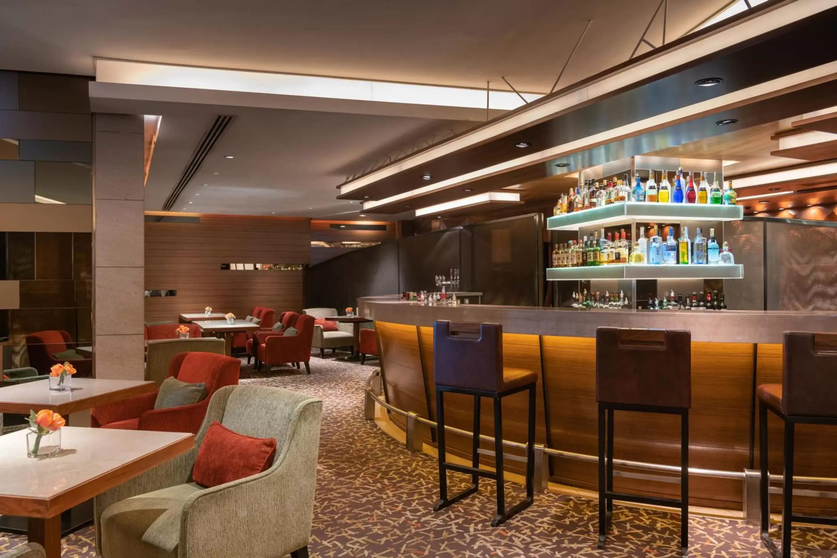 Restaurant/places to eat, Lounge/Bar in Marco Polo Hongkong Hotel