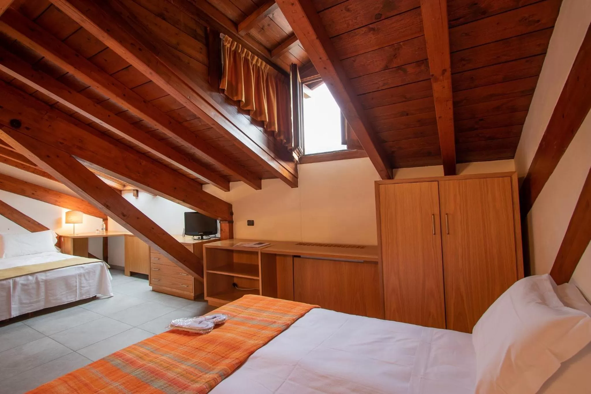 Bedroom, Bed in Albergo Le Due Corti