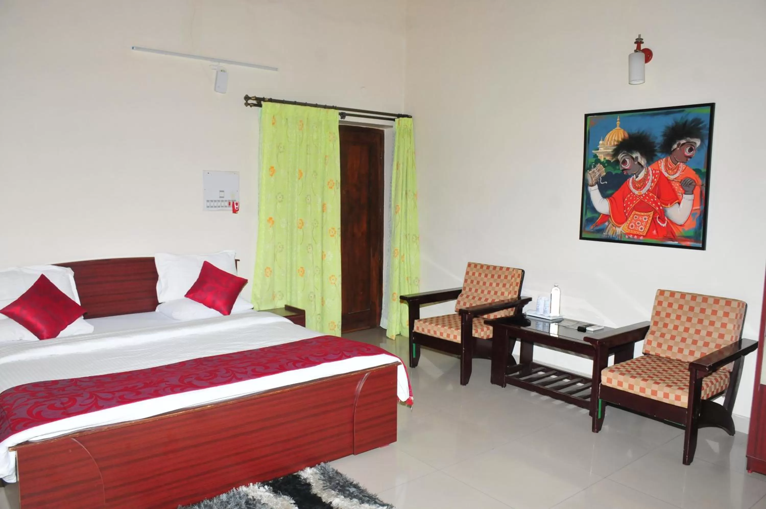 Bed in KSTDC Hotel Mayura Velapuri Belur