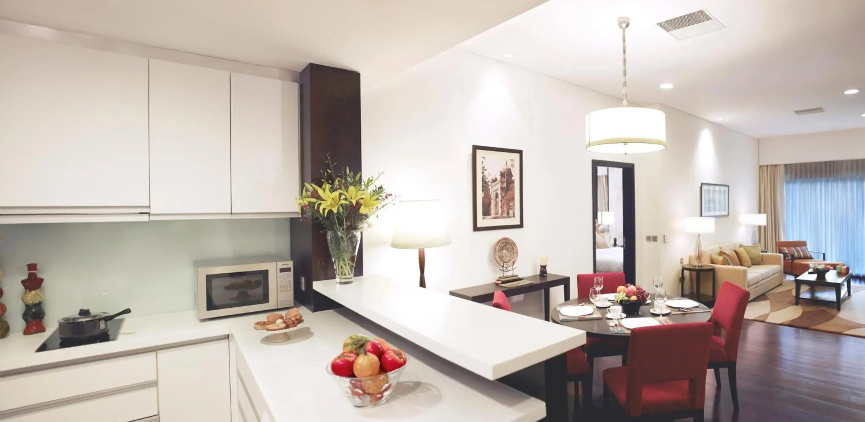 Kitchen or kitchenette, Dining Area in Somerset Greenways Chennai