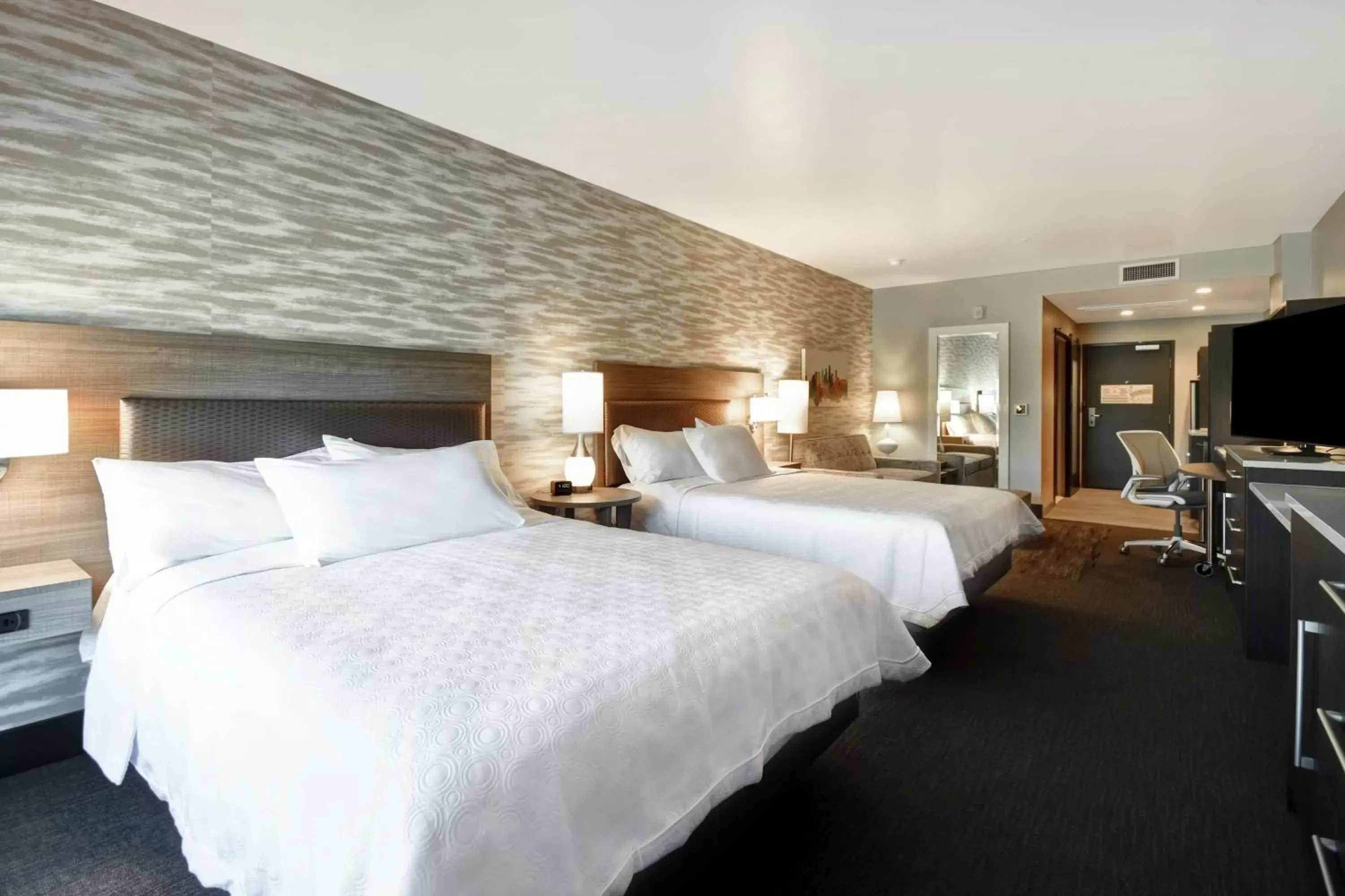 Bedroom, Bed in Home2 Suites by Hilton Los Angeles Montebello