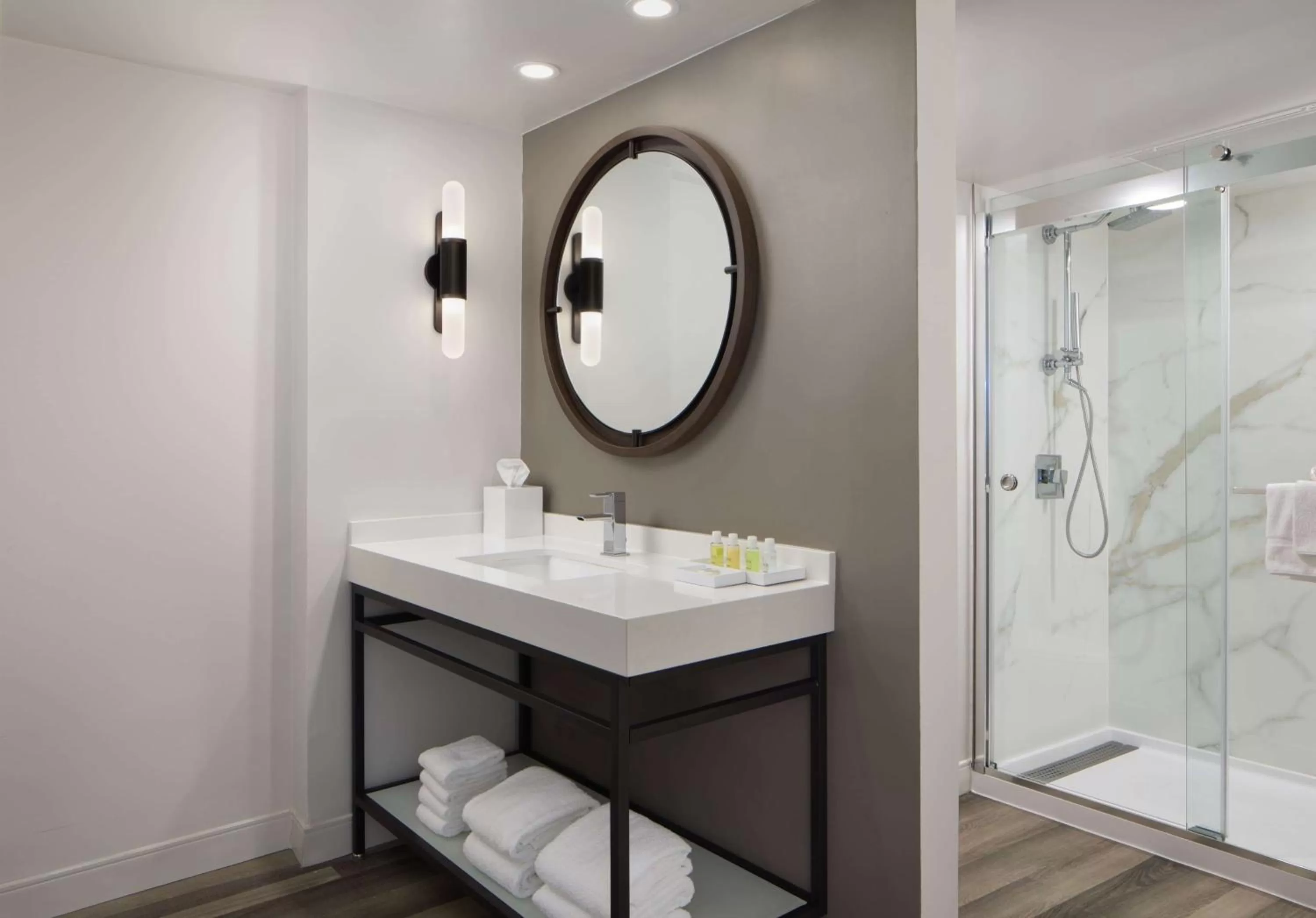 Bathroom in The Royal Sonesta Kauai Resort Lihue