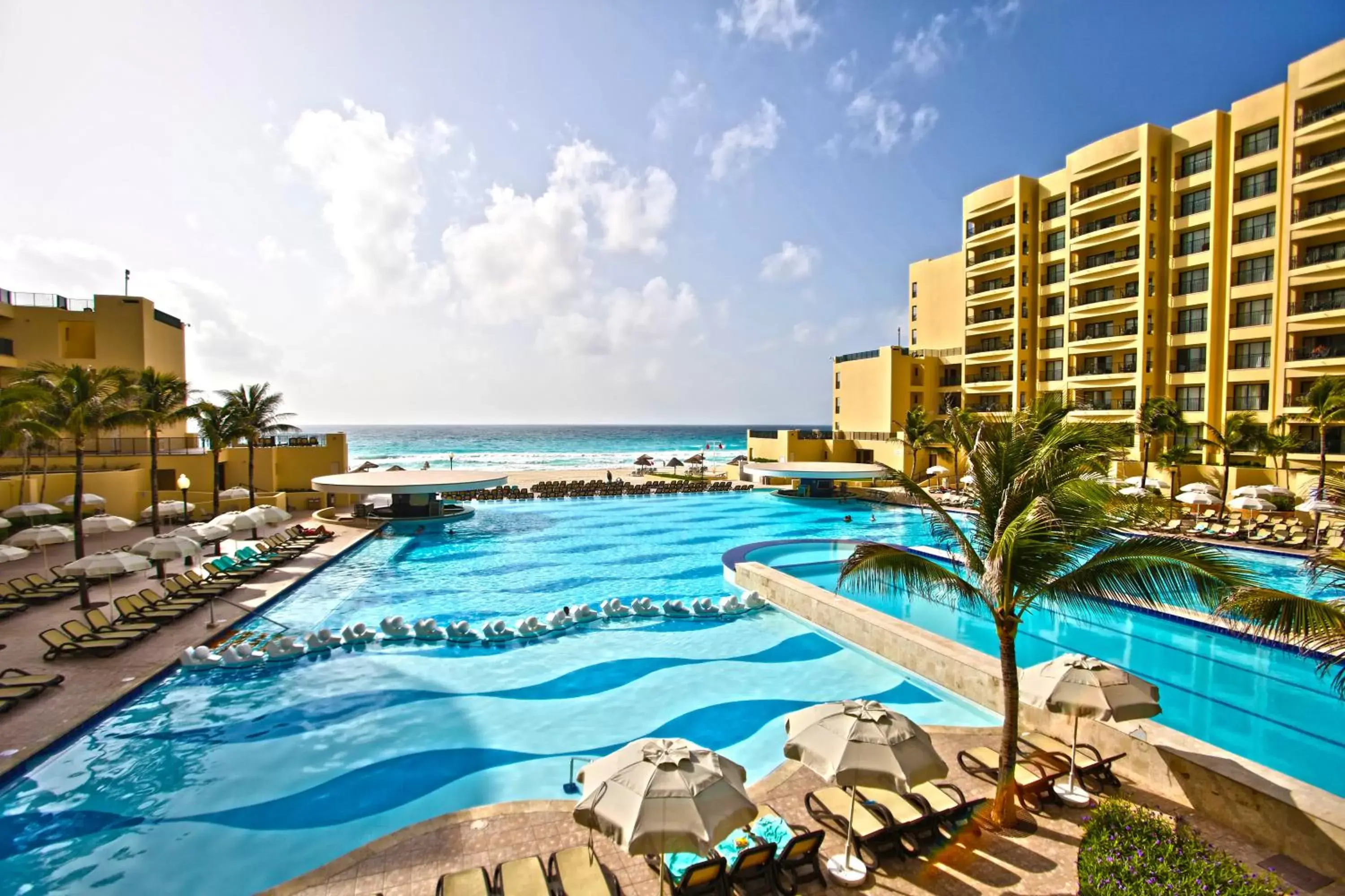 Swimming Pool in The Royal Sands Resort & Spa