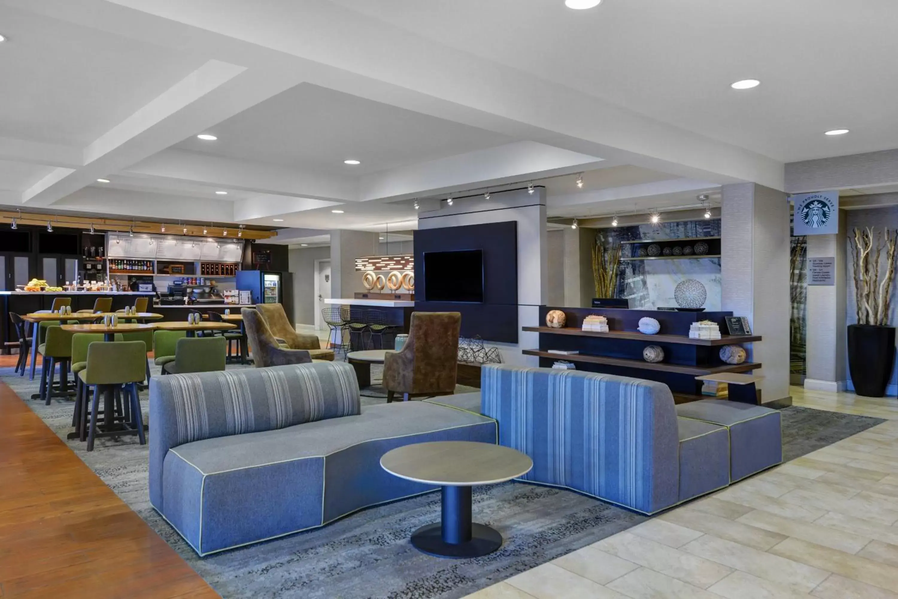 Lobby or reception, Lounge/Bar in Courtyard Shreveport Airport