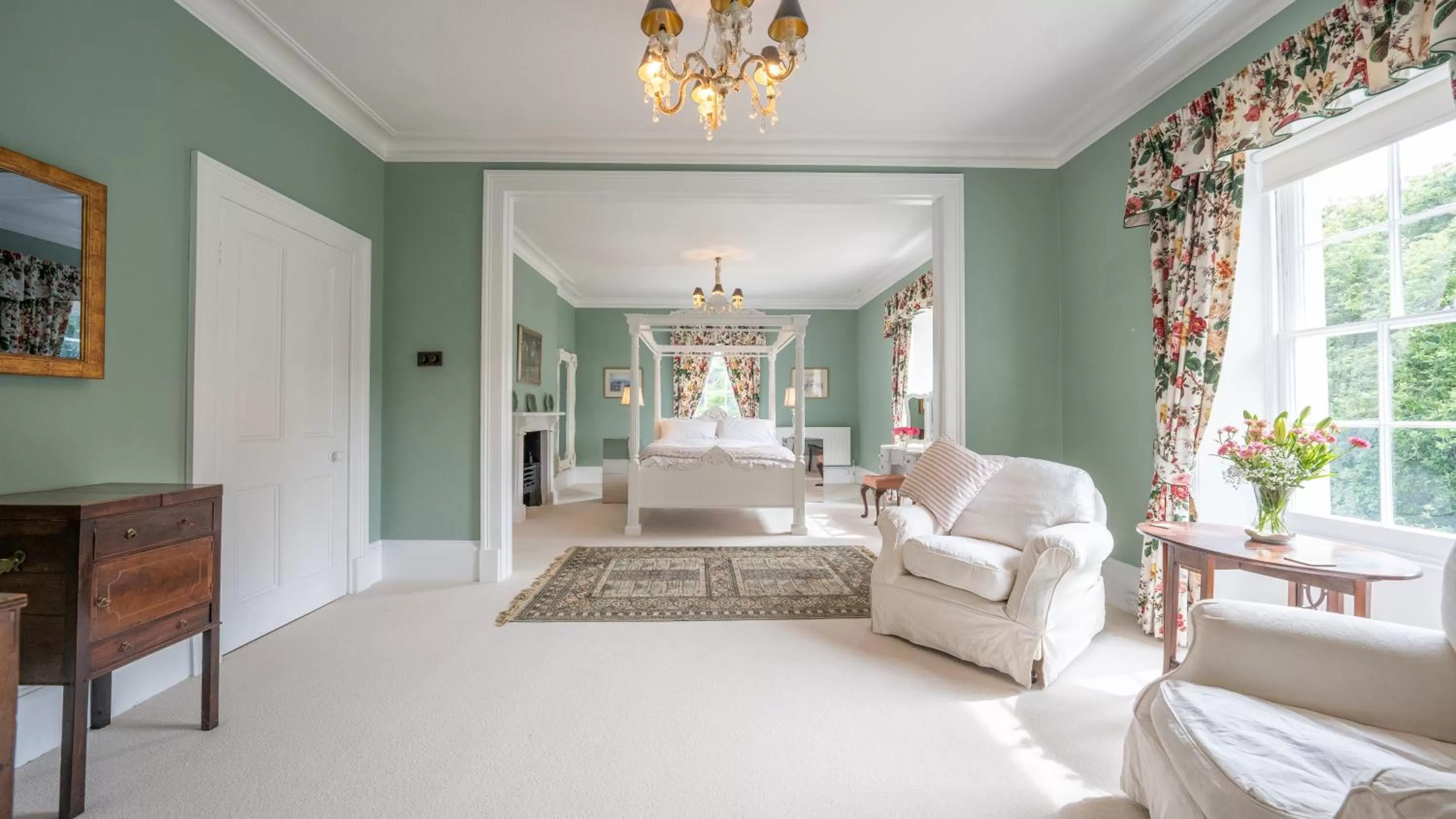 Bed, Seating Area in Pantybeiliau House Bed & Breakfast