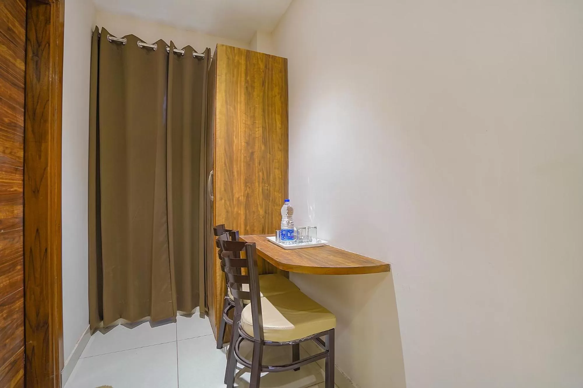 Dining area in FabHotel HC Mohali Inn