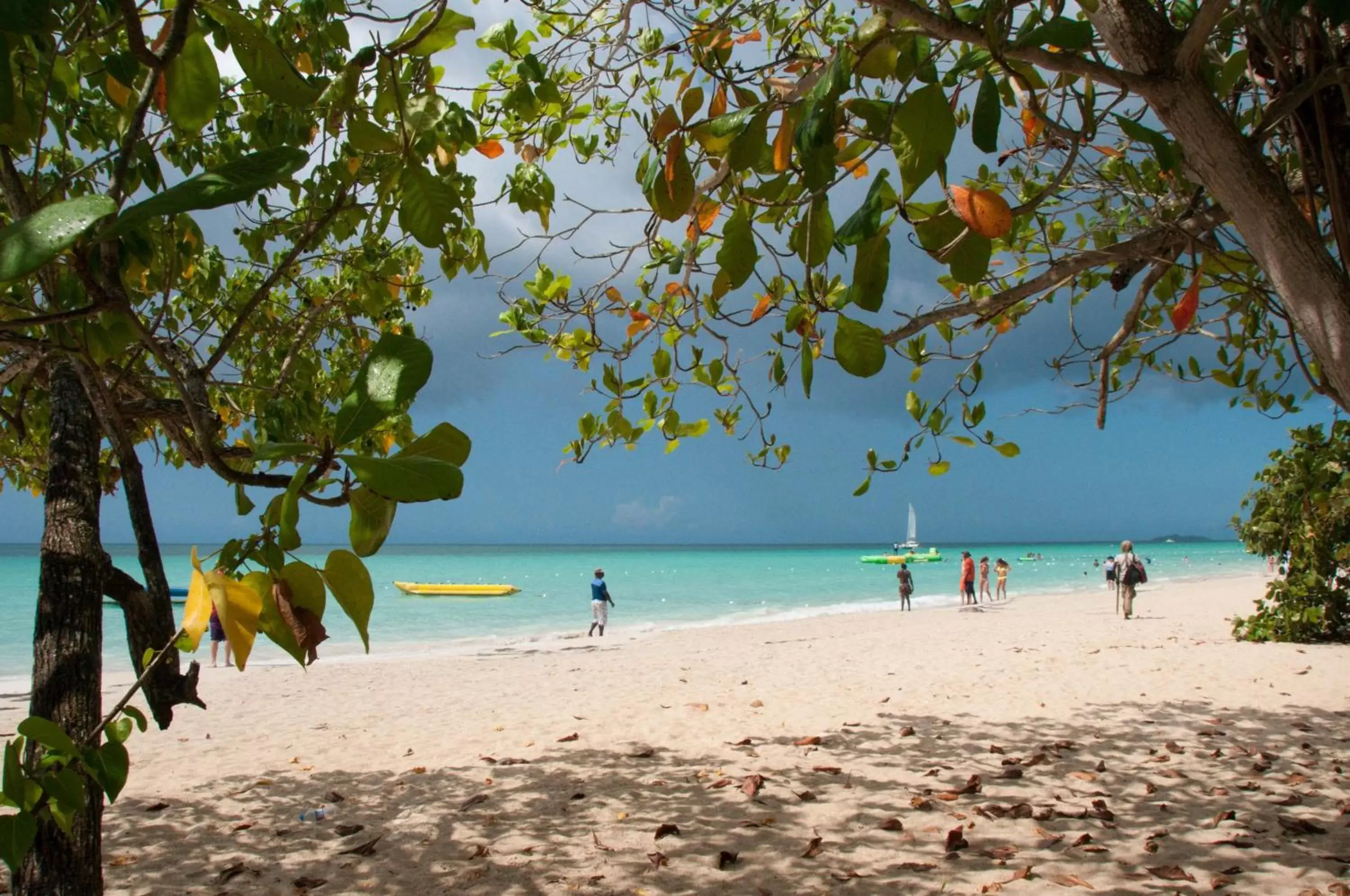 Beach in Lighthouse Inn 2