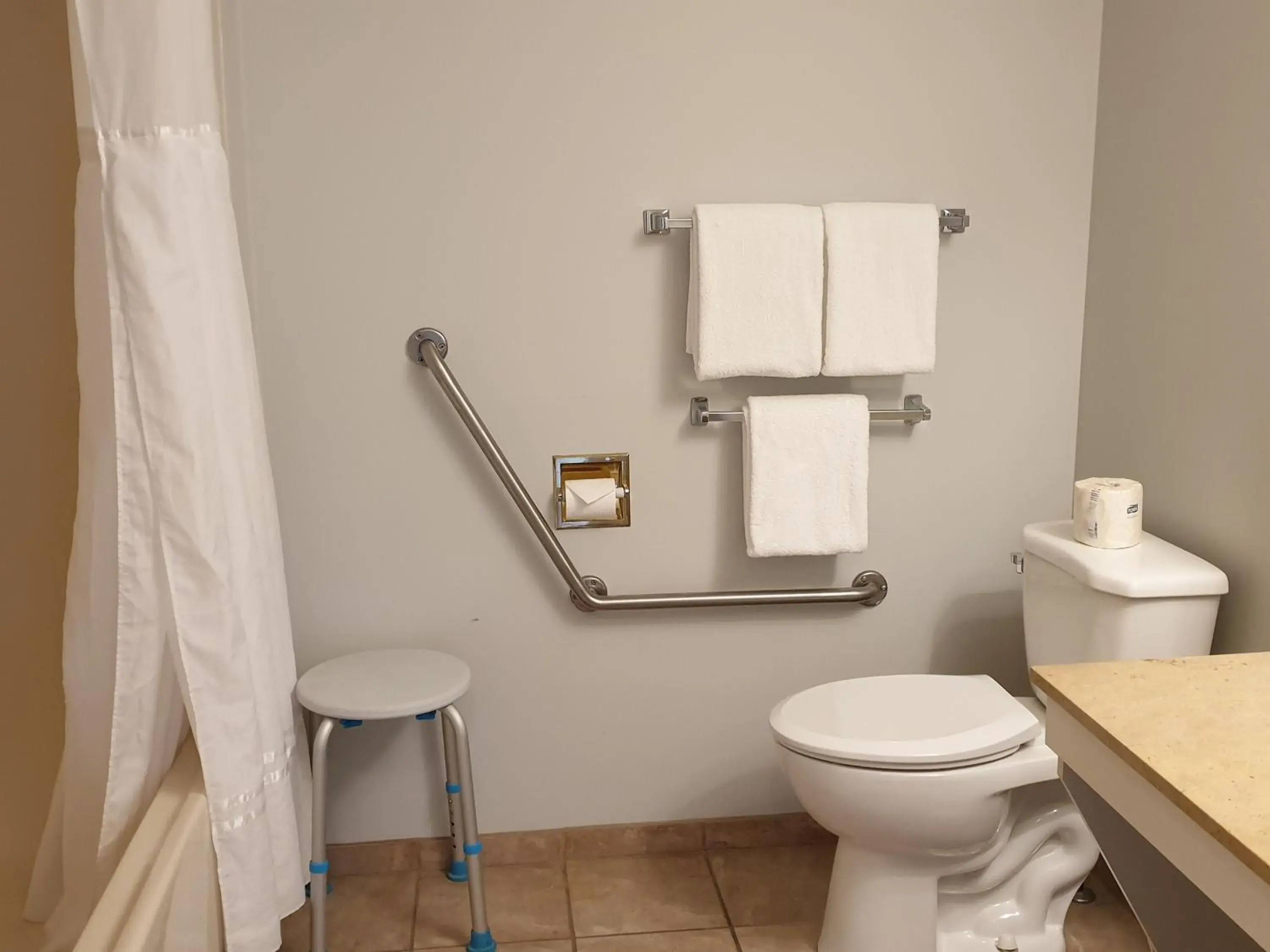 Bathroom in Riverland Inn & Suites