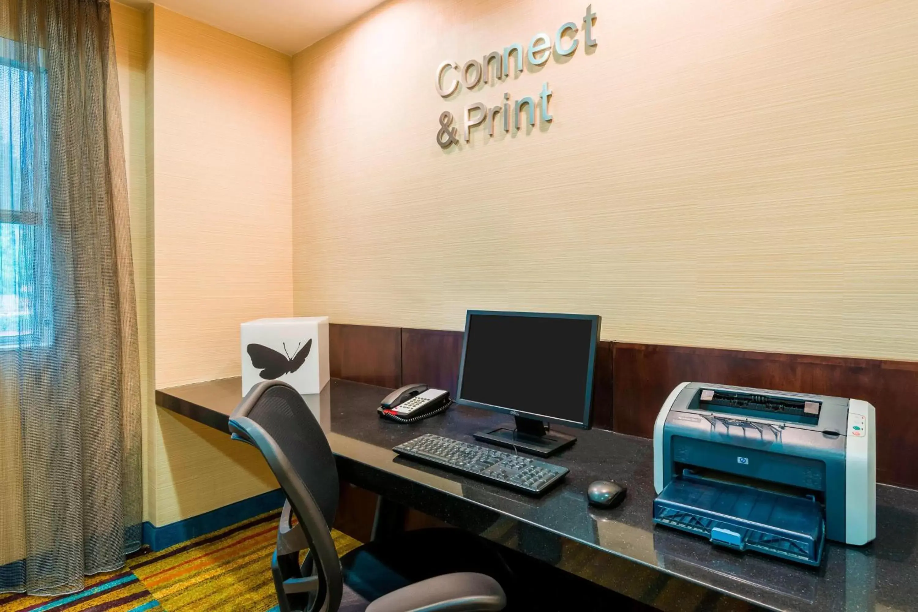 Business facilities in Fairfield Inn and Suites Mobile