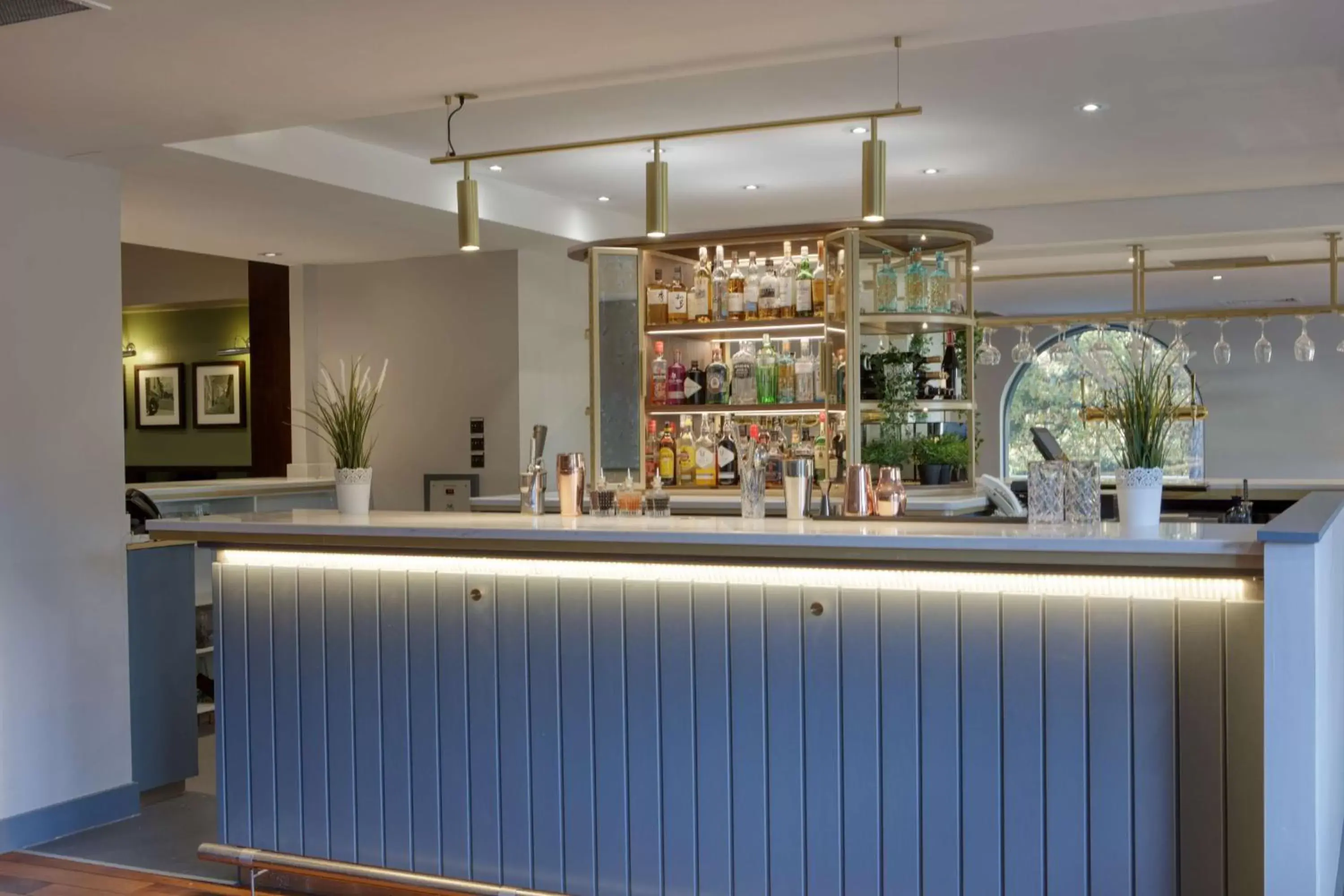 Lounge or bar, Lounge/Bar in Hilton Cobham