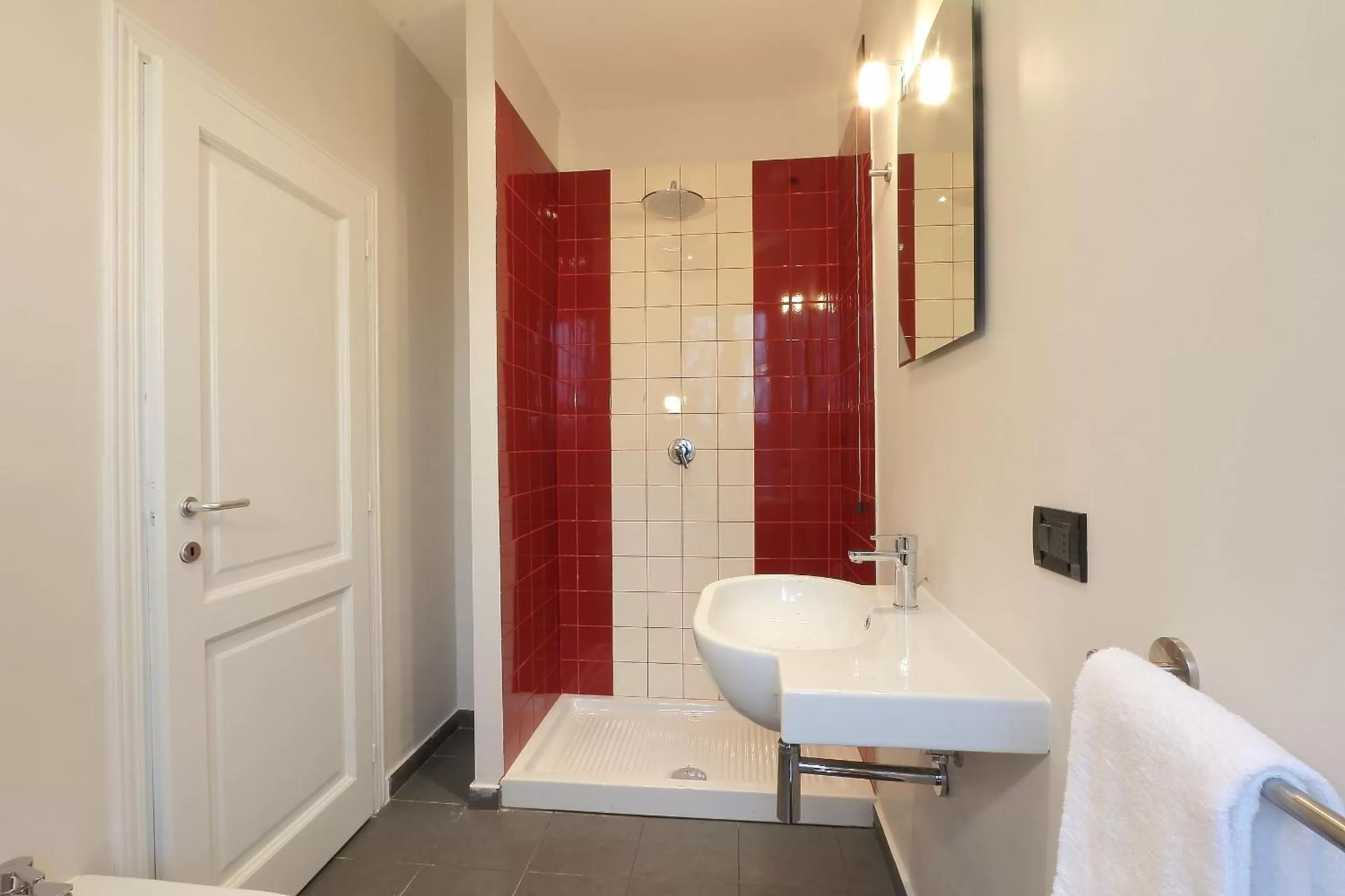 Shower in Hotel Ferrucci