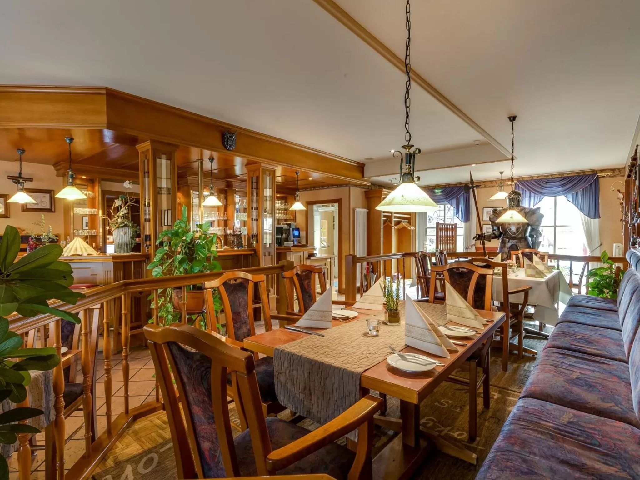 Restaurant/places to eat in Hotel Zur Burg GmbH