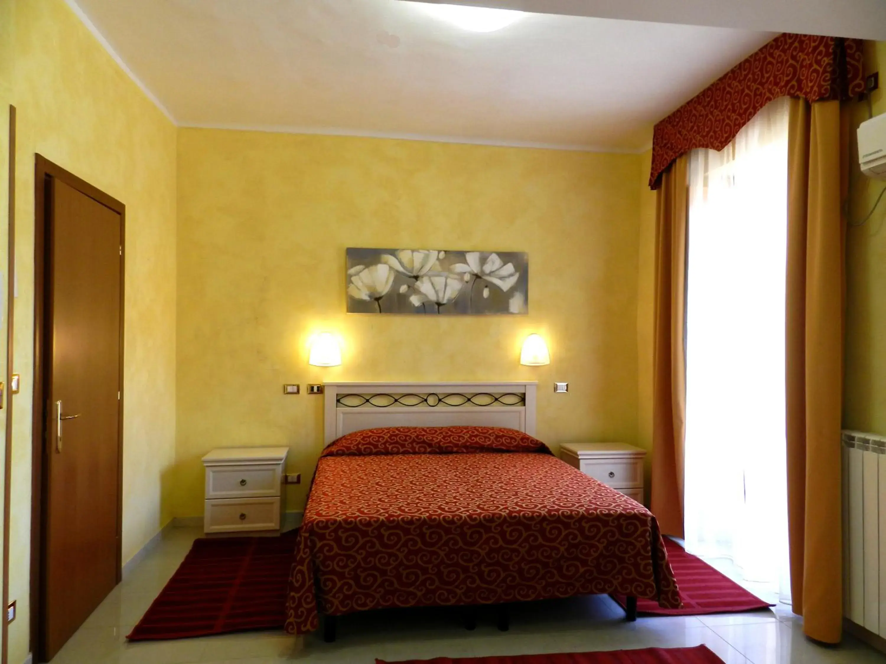 Photo of the whole room, Bed in Hotel Air Palace Lingotto