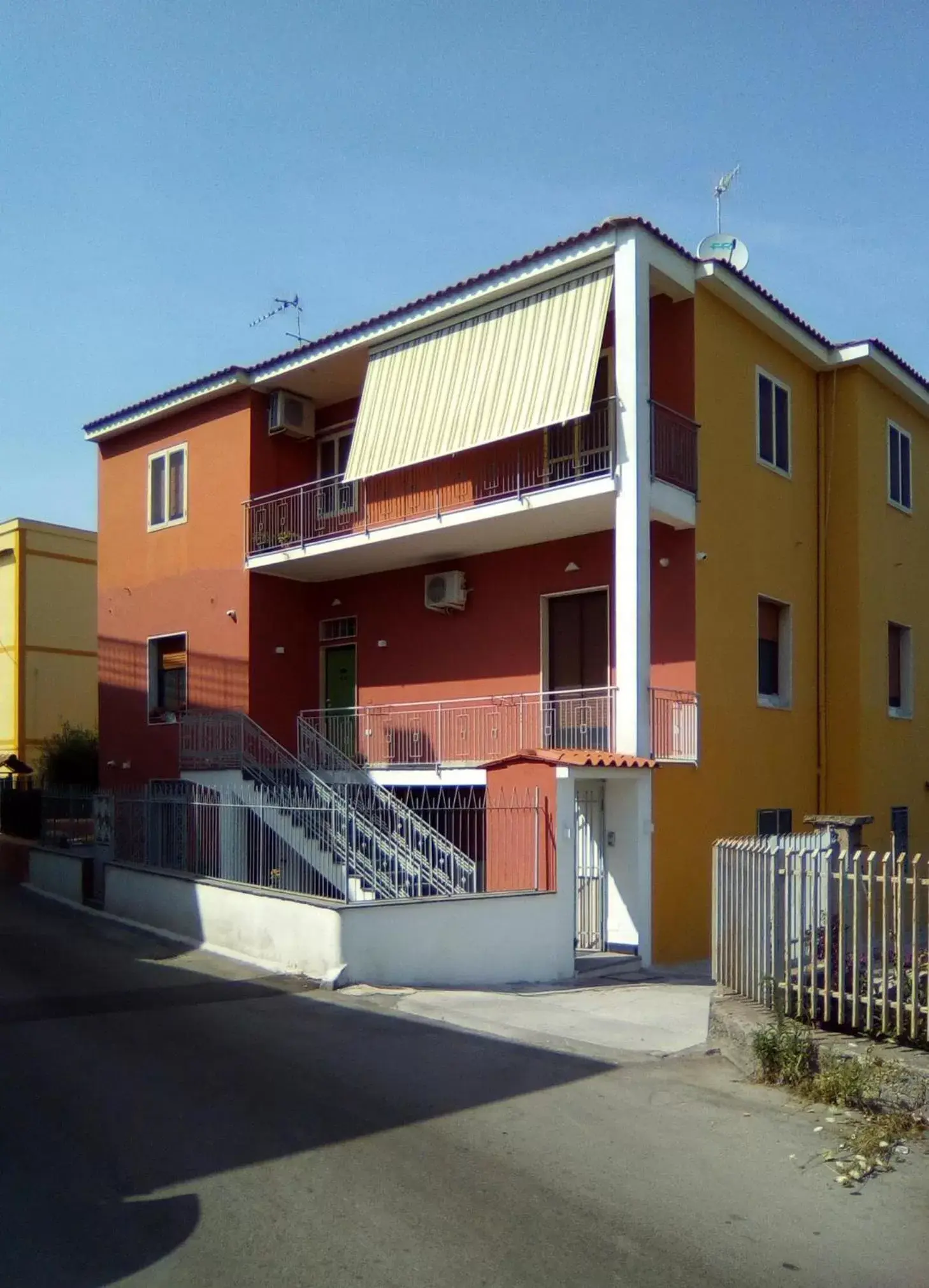 Property Building in Rubilia Rooms Pompei