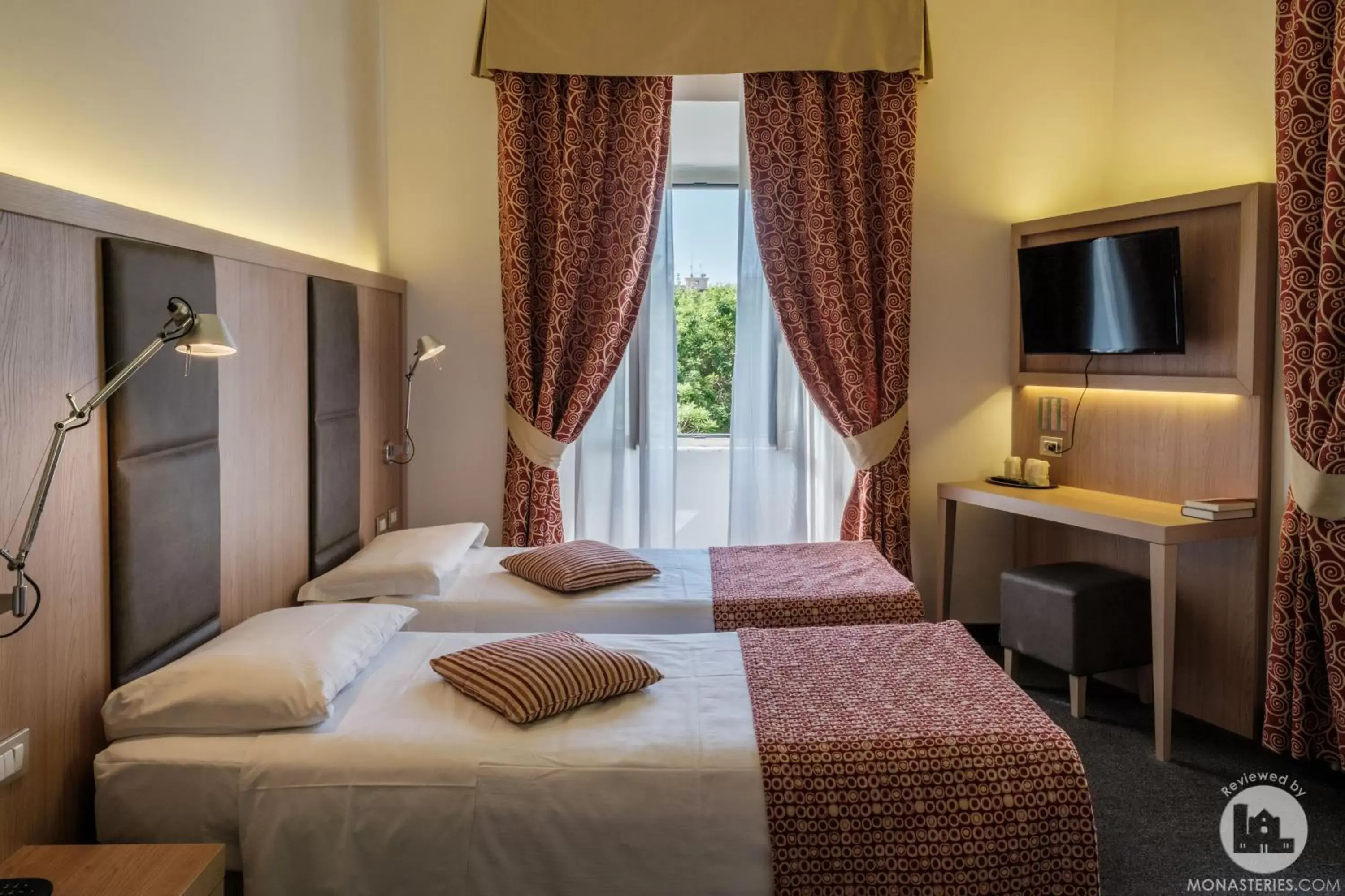 Bed in Hotel Casa Valdese Roma