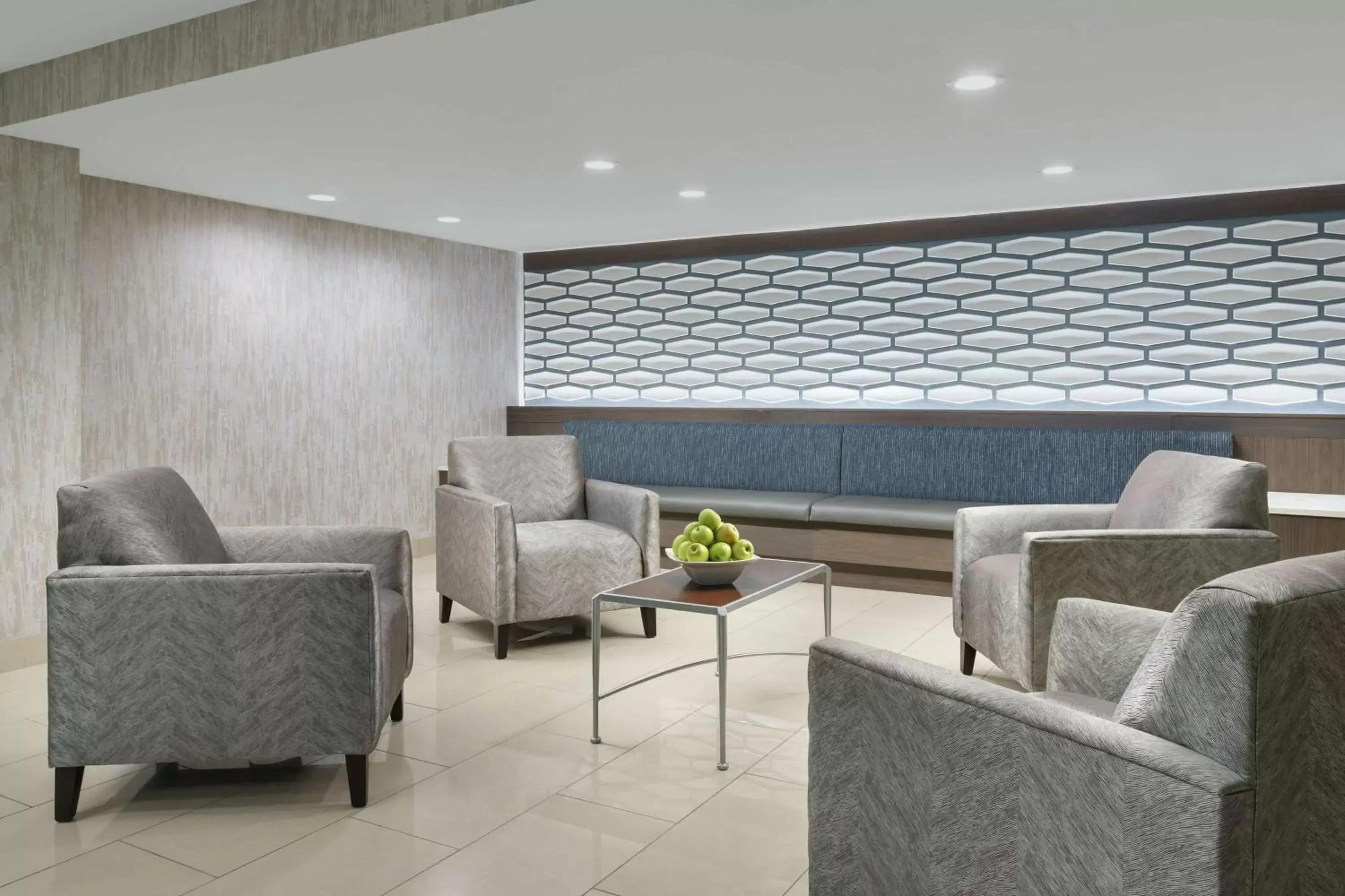 Lobby or reception, Lobby/Reception in DoubleTree by Hilton Orlando Airport Hotel