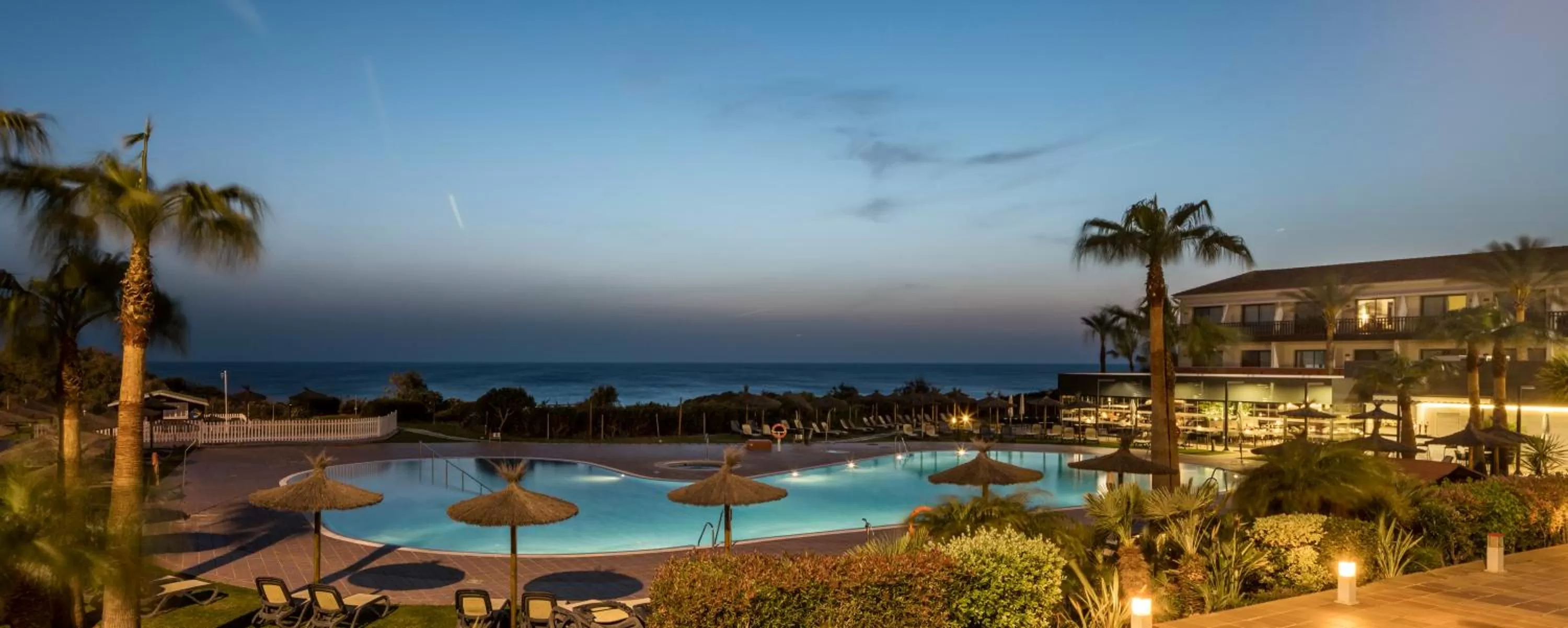 Garden view in Ilunion Calas de Conil