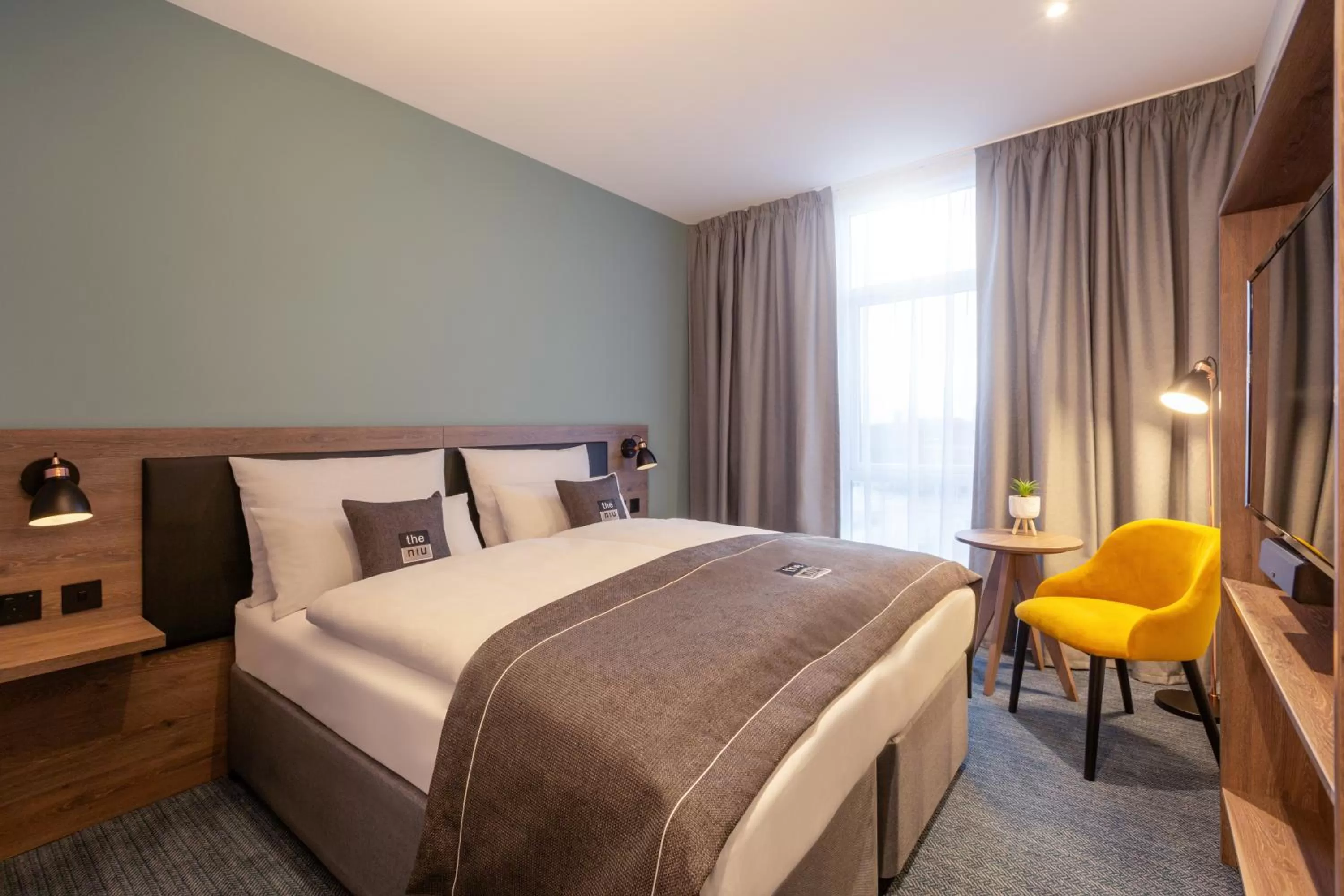 Bed in Holiday Inn - the niu, Loom Manchester North by IHG