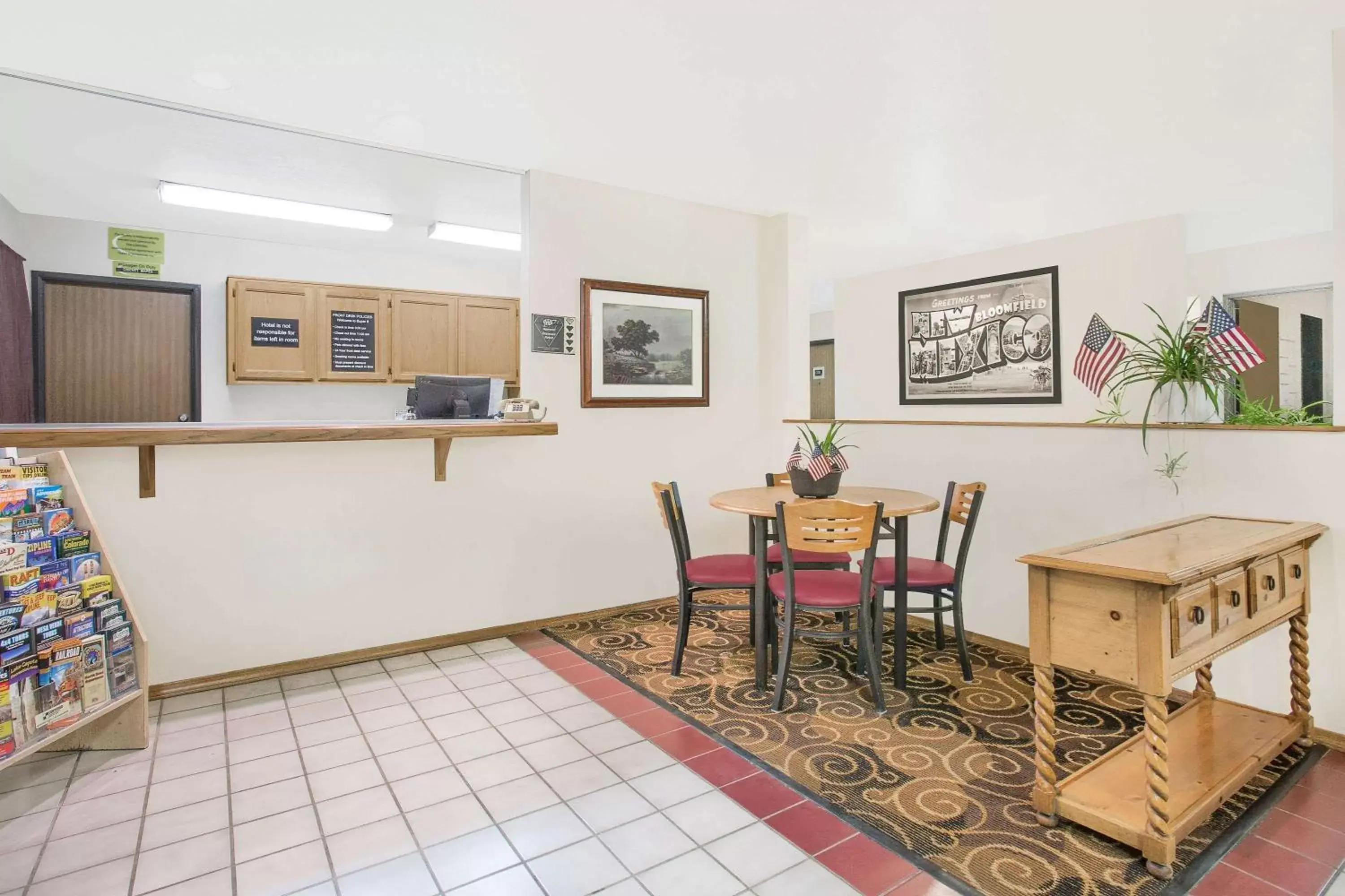 Lobby or reception, Dining Area in Super 8 by Wyndham Bloomfield