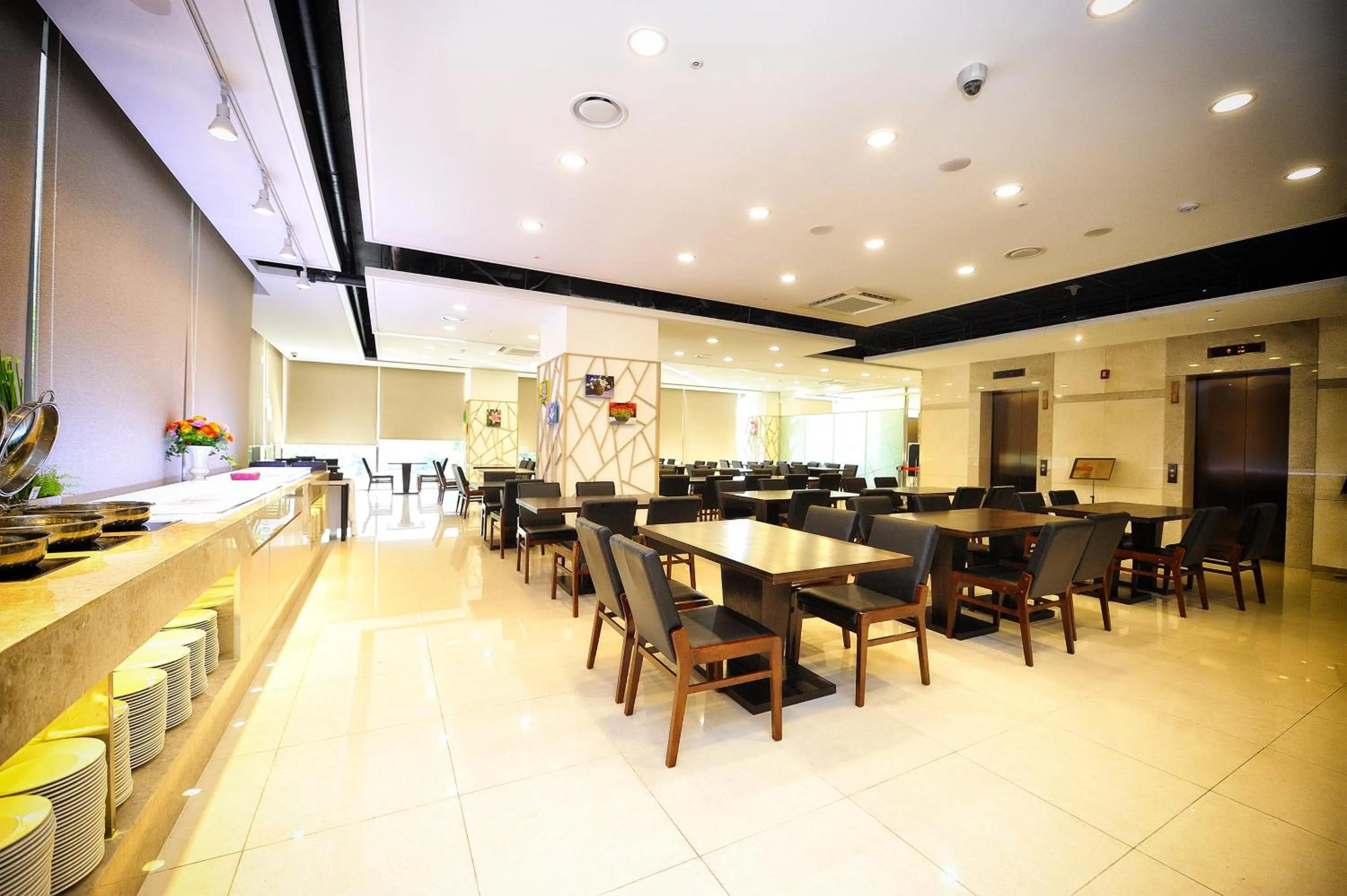 Restaurant/places to eat in The Recenz Dongdaemun Hotel