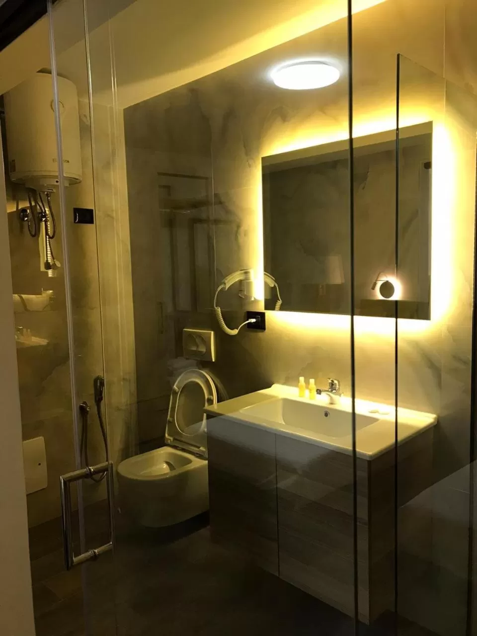 Bathroom in Hotel Lido