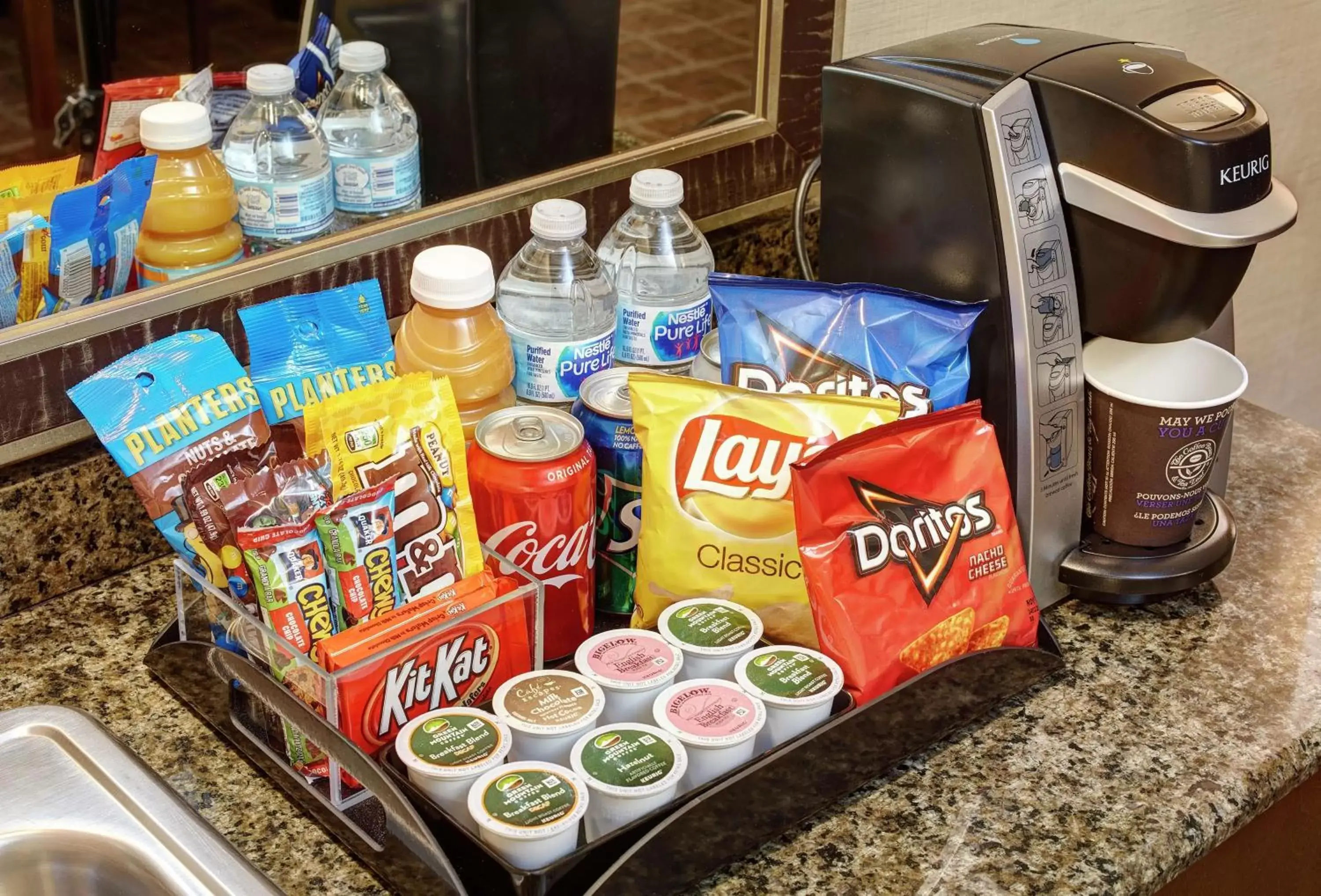 Kitchen or kitchenette in Embassy Suites by Hilton San Diego La Jolla