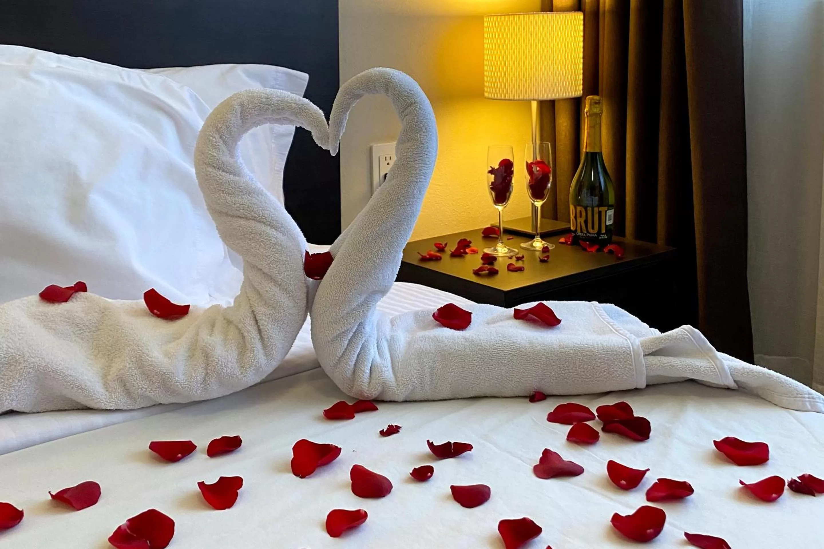 Property building, Bed in Comfort Inn San Luis Potosi