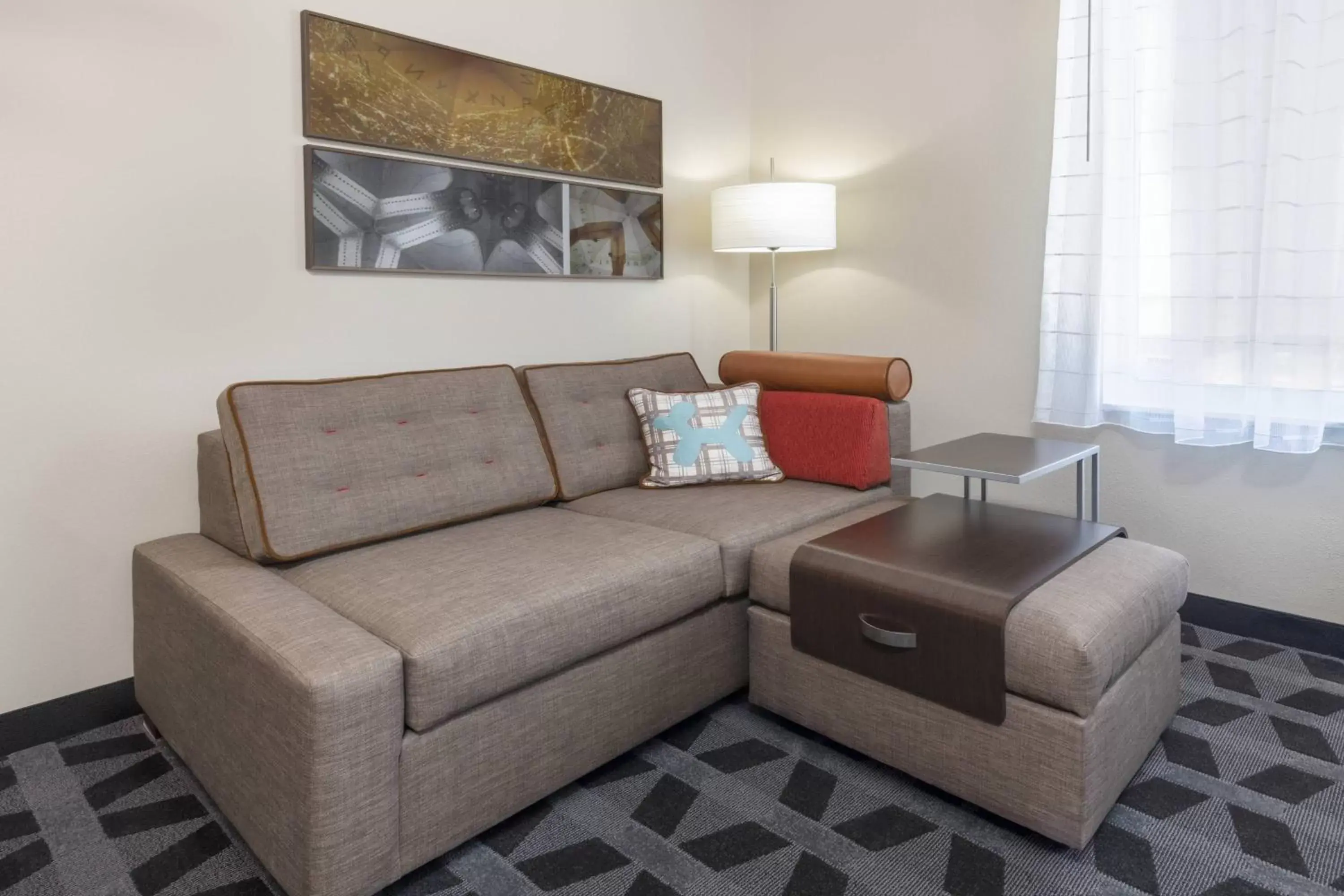 Photo of the whole room, Seating Area in TownePlace Suites by Marriott St. Louis Edwardsville, IL