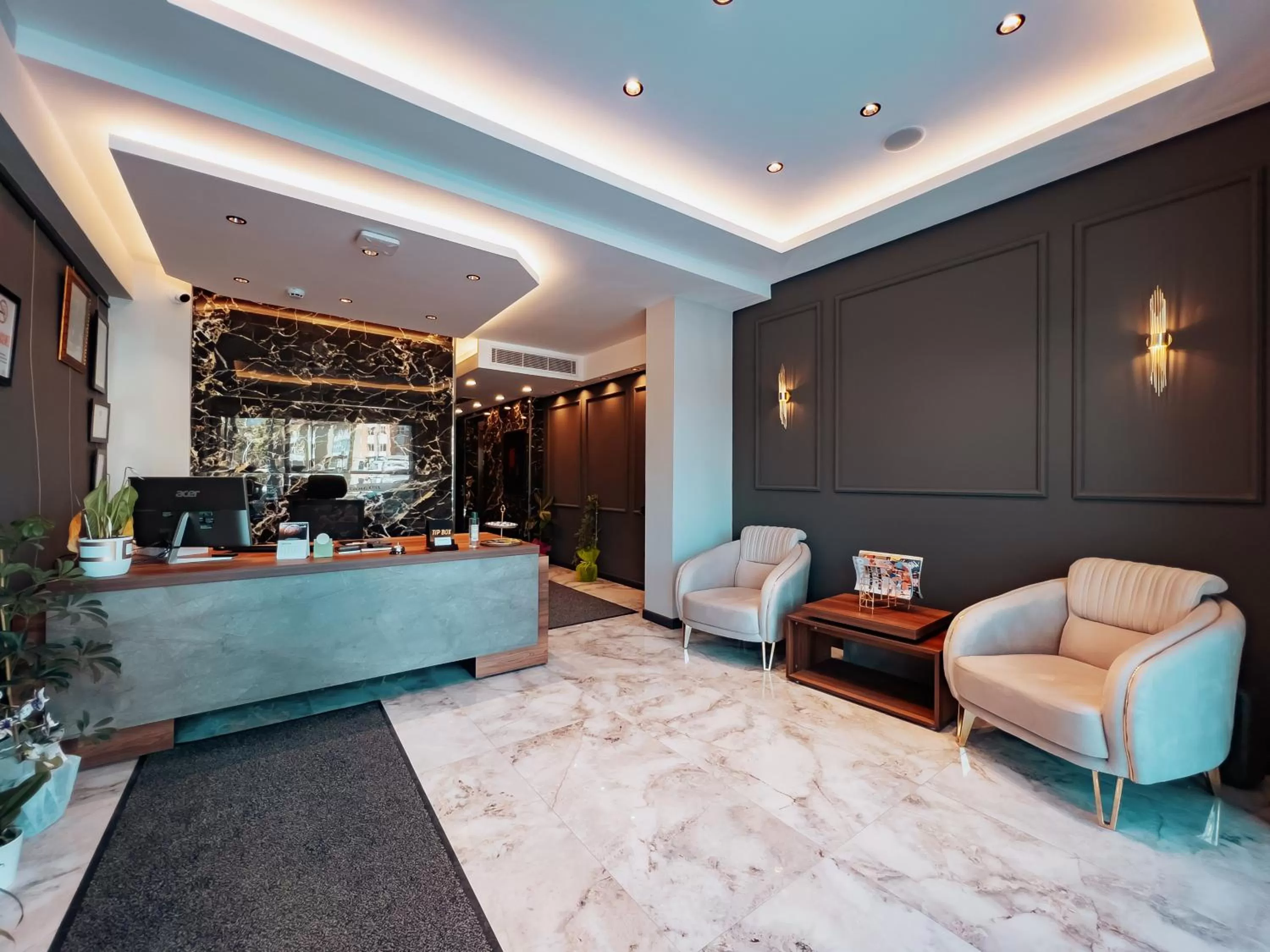 Lobby or reception in Yalçındağ Otel Burdur