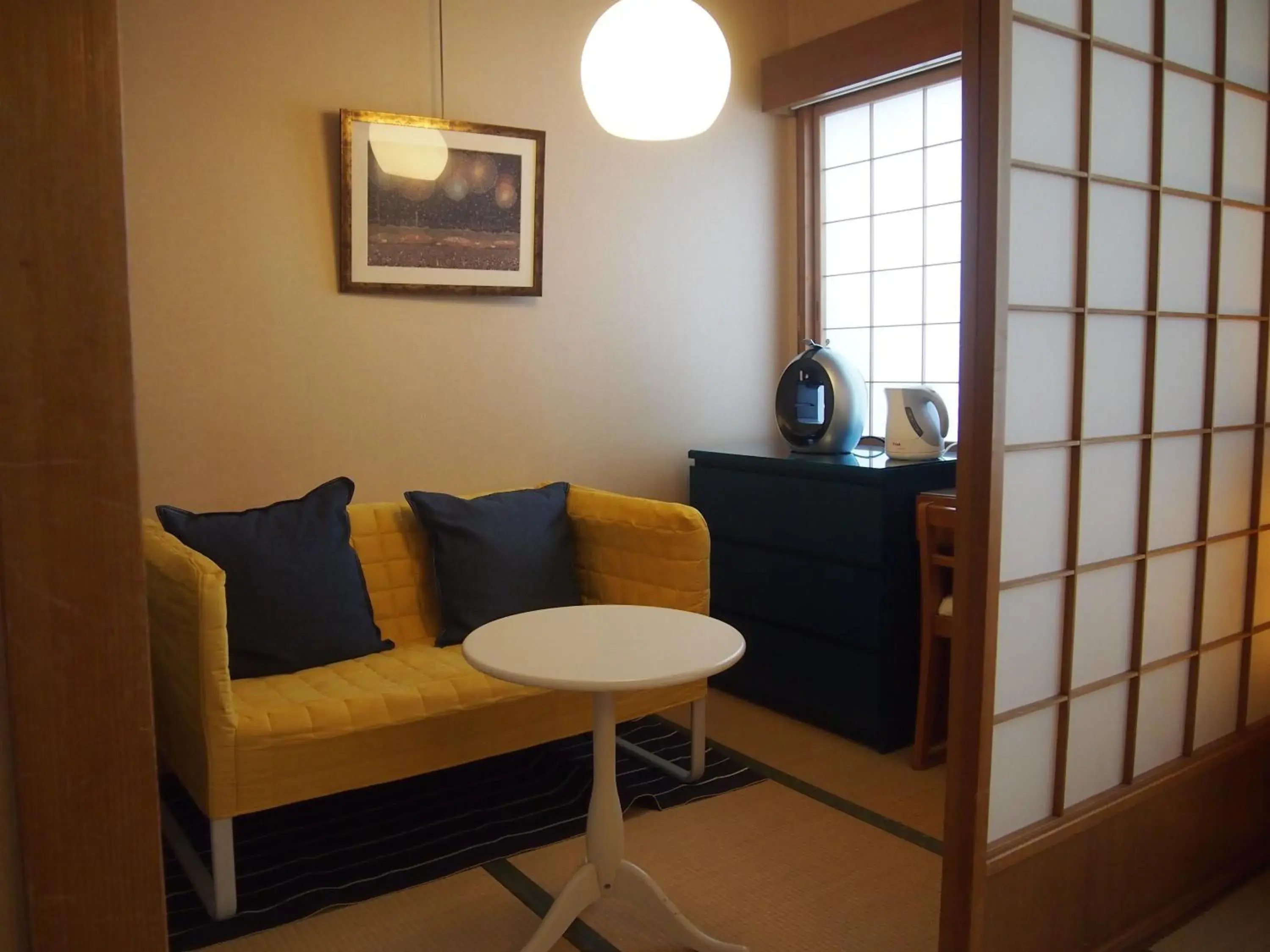 Coffee/tea facilities, Seating Area in Ryokan Oyado Koto No Yume