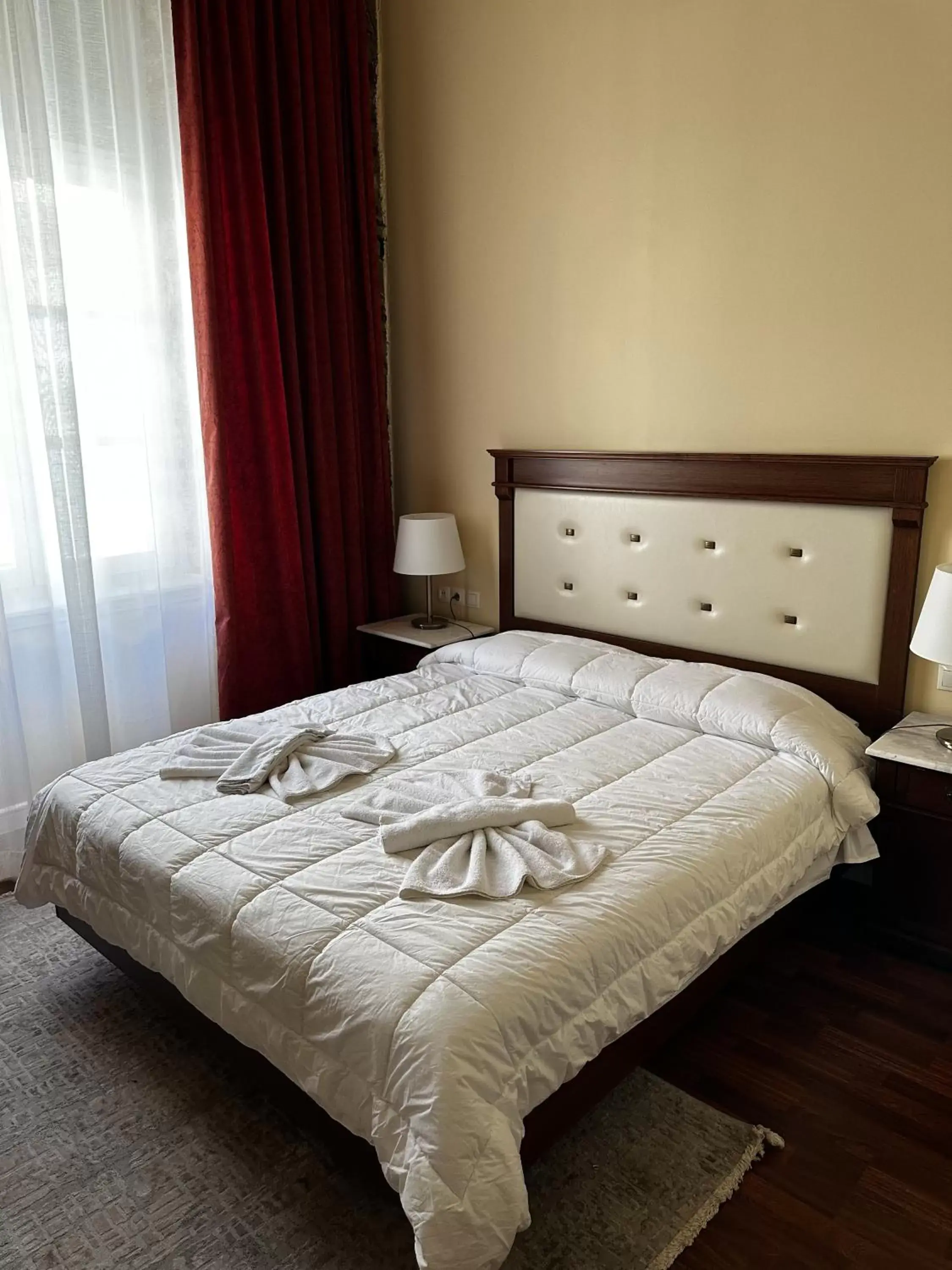 Bed in Hotel Aktaion Syros