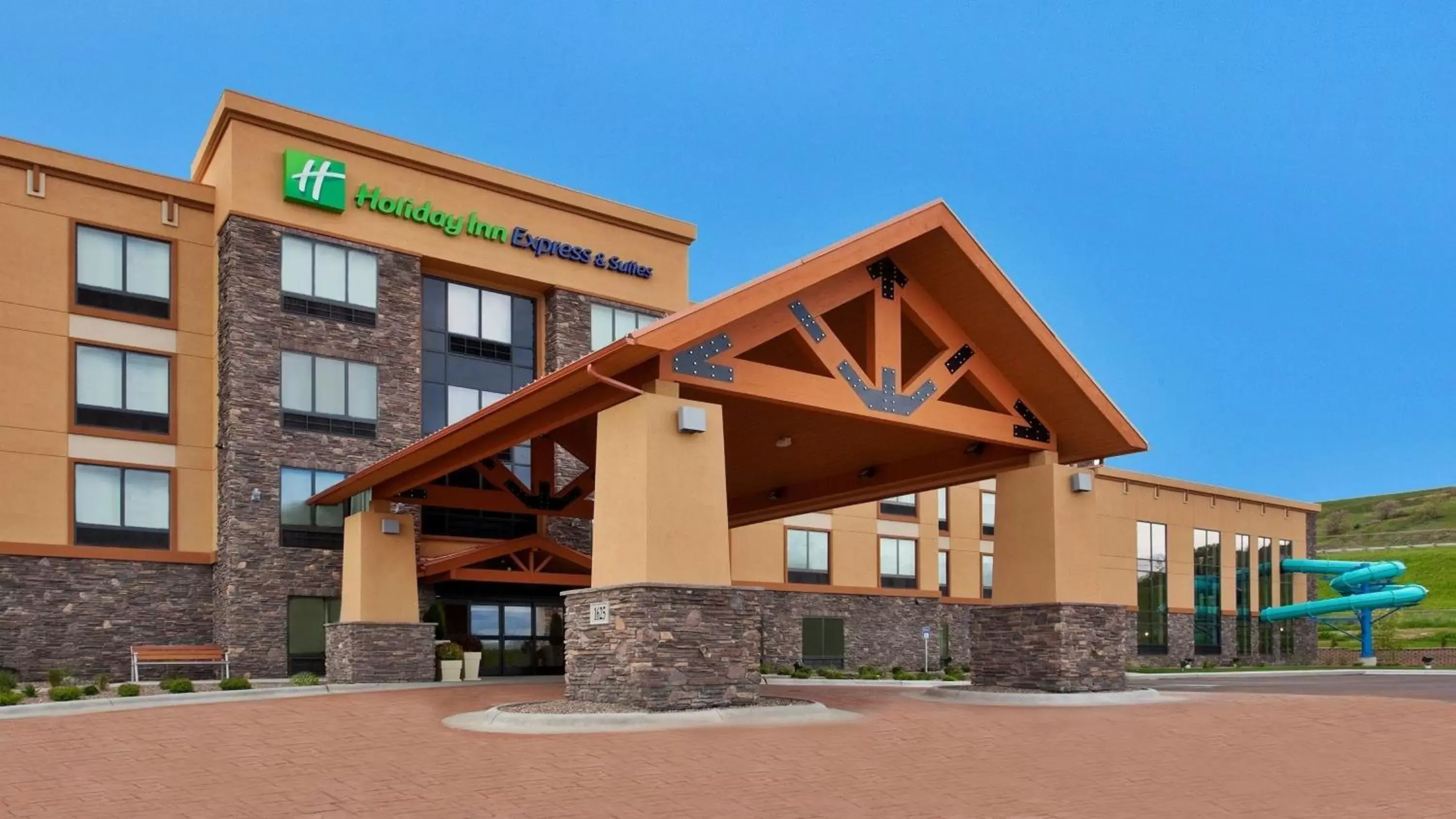 Property building in Holiday Inn Express and Suites Great Falls by IHG Property building in Holiday Inn Express and Suites Great Falls by IHG