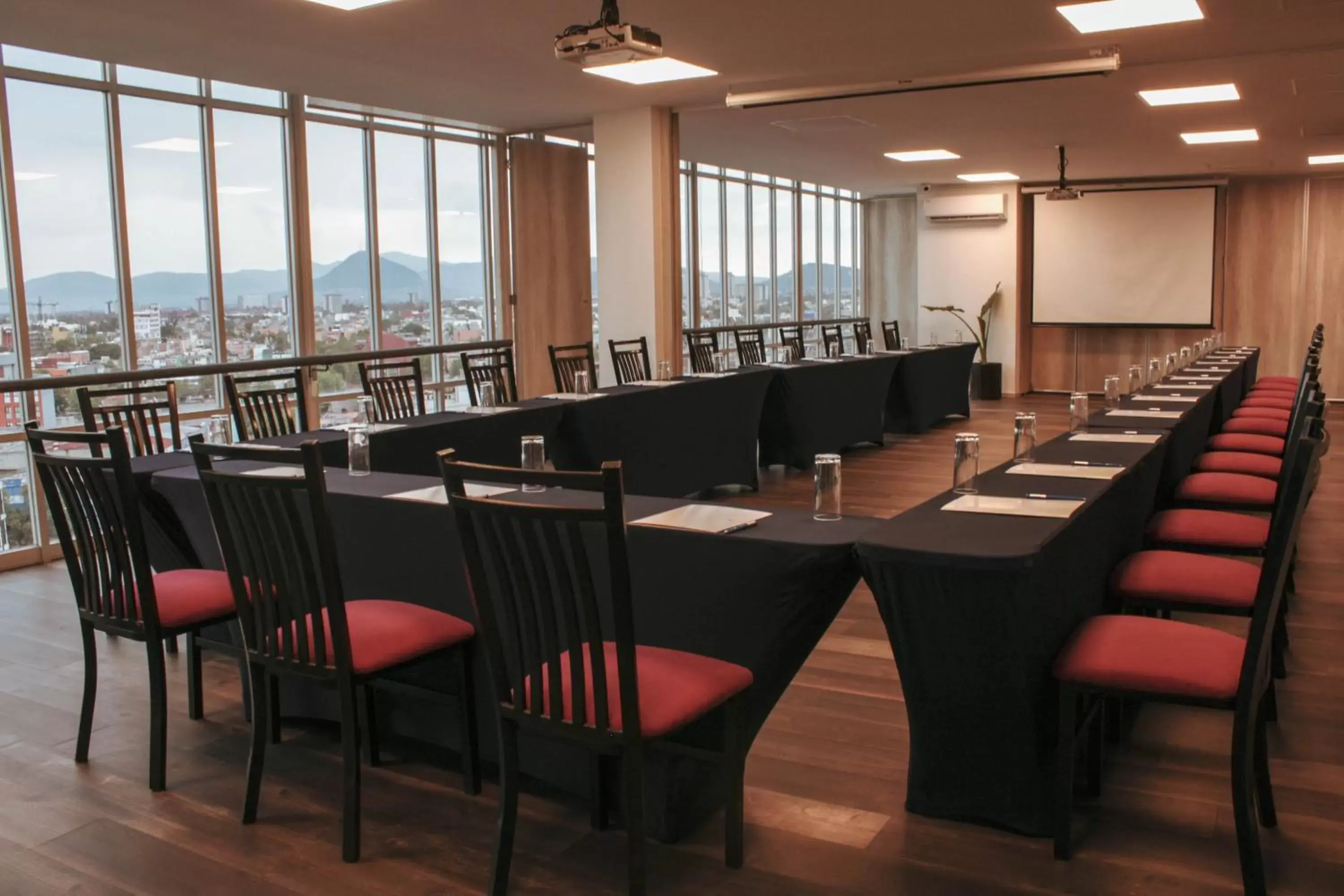 Meeting/conference room in Hotel Fontan Reforma Centro Historico