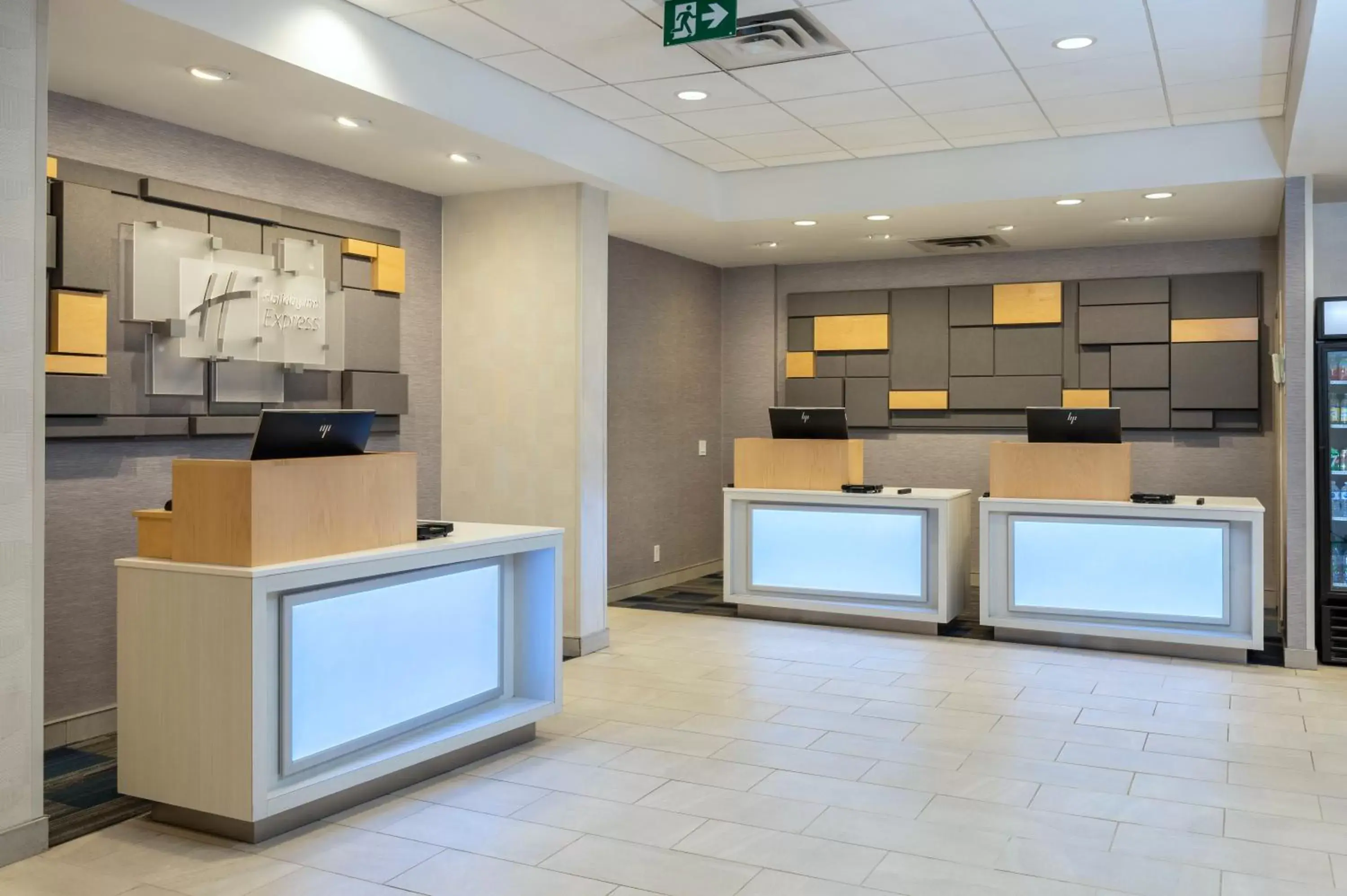 Property building, Lobby/Reception in Holiday Inn Express Toronto Downtown, an IHG Hotel