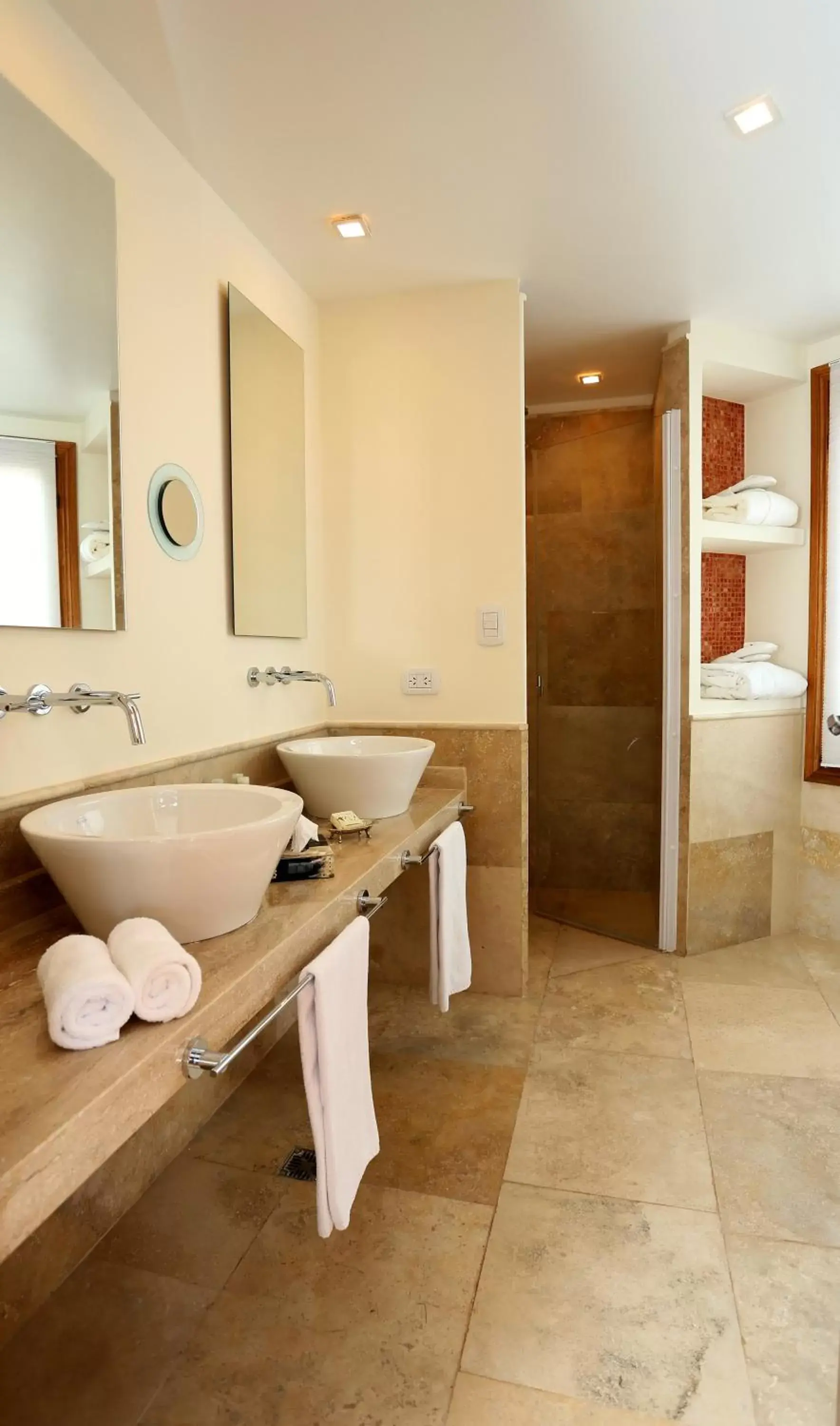 Shower, Bathroom in Kkala Boutique Hotel