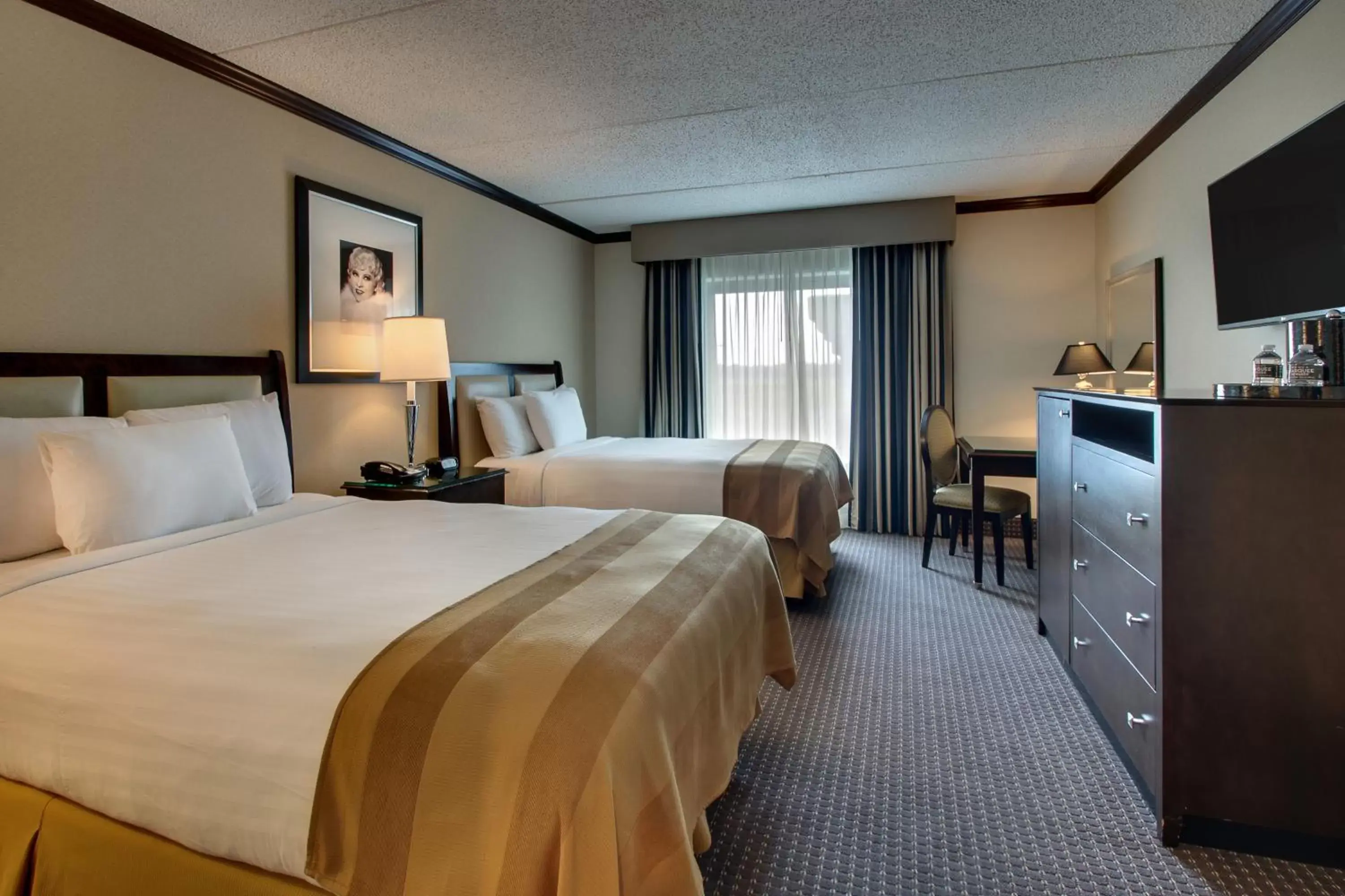 Double Room with Two Double Beds in Hollywood Casino Tunica Double Room with Two Double Beds in Hollywood Casino Tunica