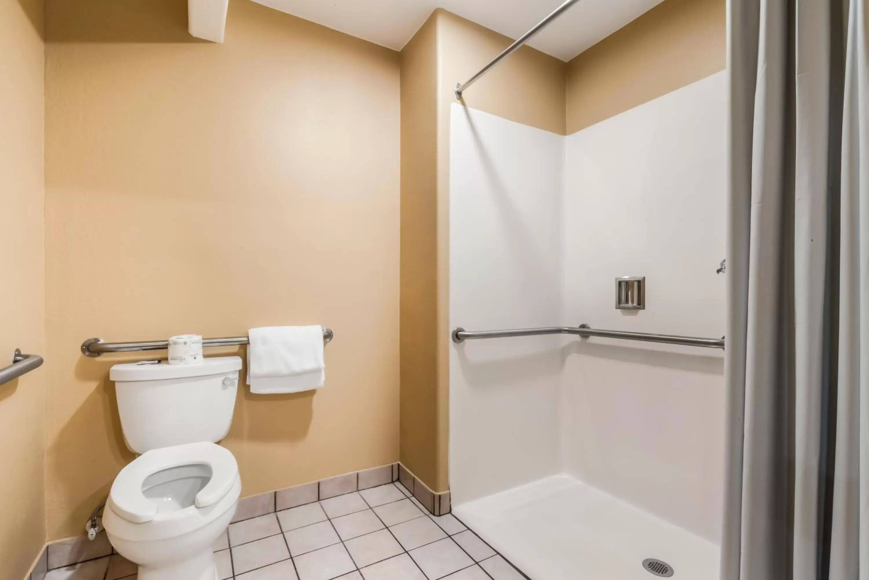 Bathroom in Americas Best Value Inn - Ukiah