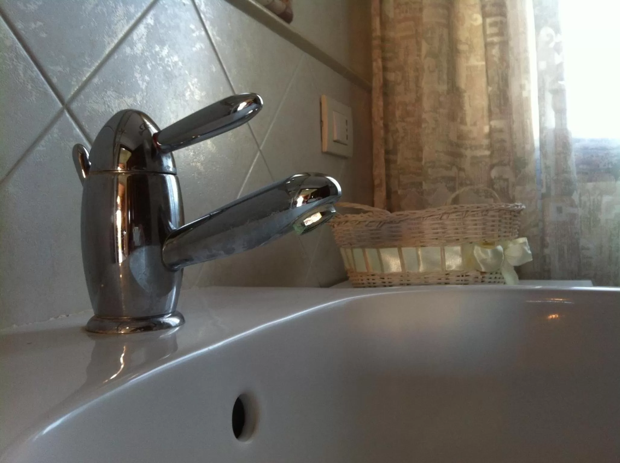 Decorative detail in Cav Costa degli Etruschi