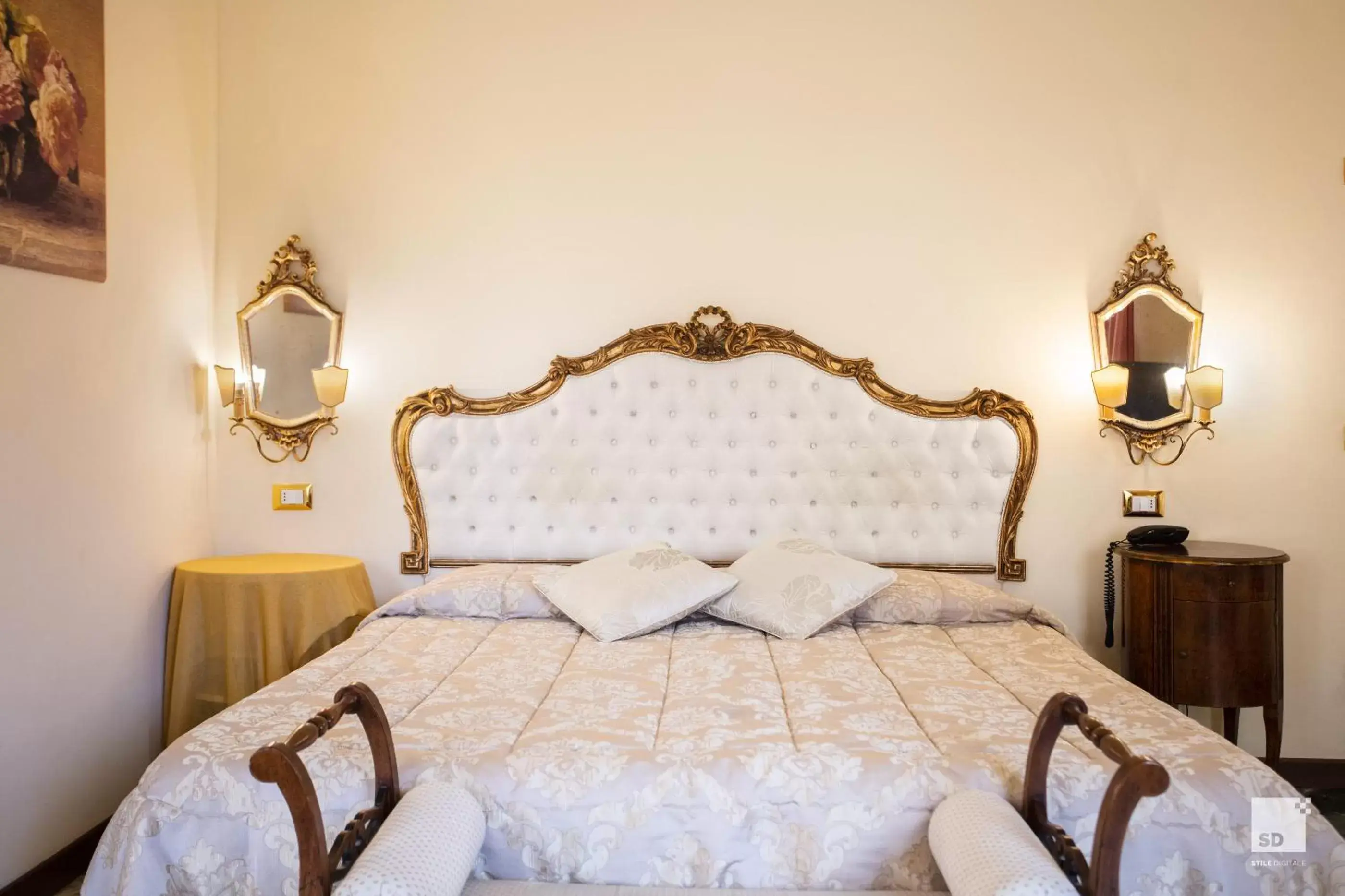 Photo of the whole room, Bed in Hotel Alessandro Della Spina