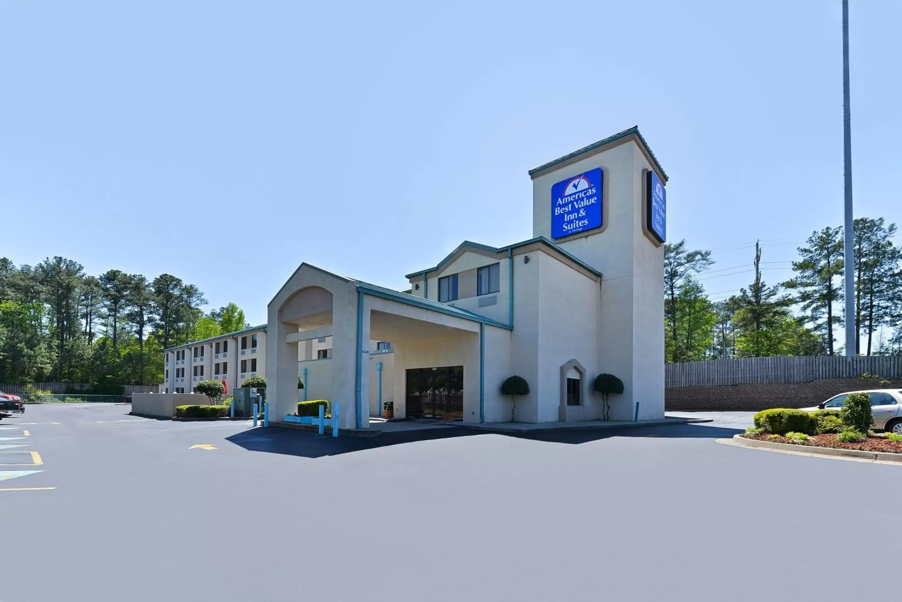 Pets, Property Building in America's Best Value Inn & Suites, Atlanta - Morrow