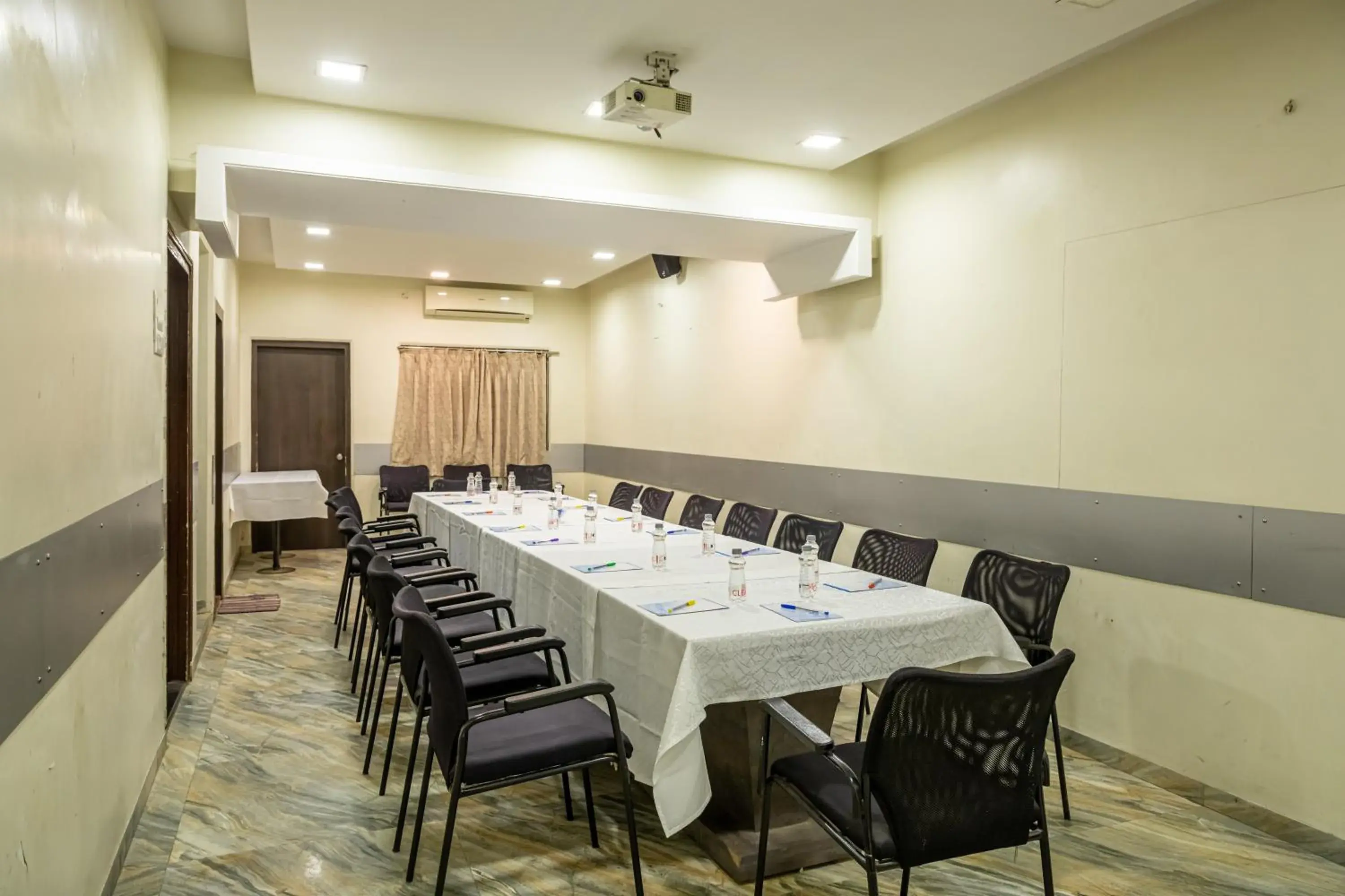 Meeting/conference room in Hotel Rama Heritage