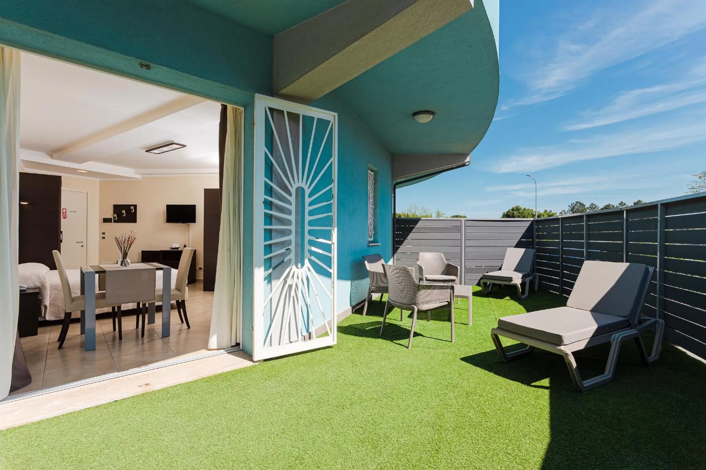 Patio in Hotel-Residence- Le Dune Breakfast & private beach included