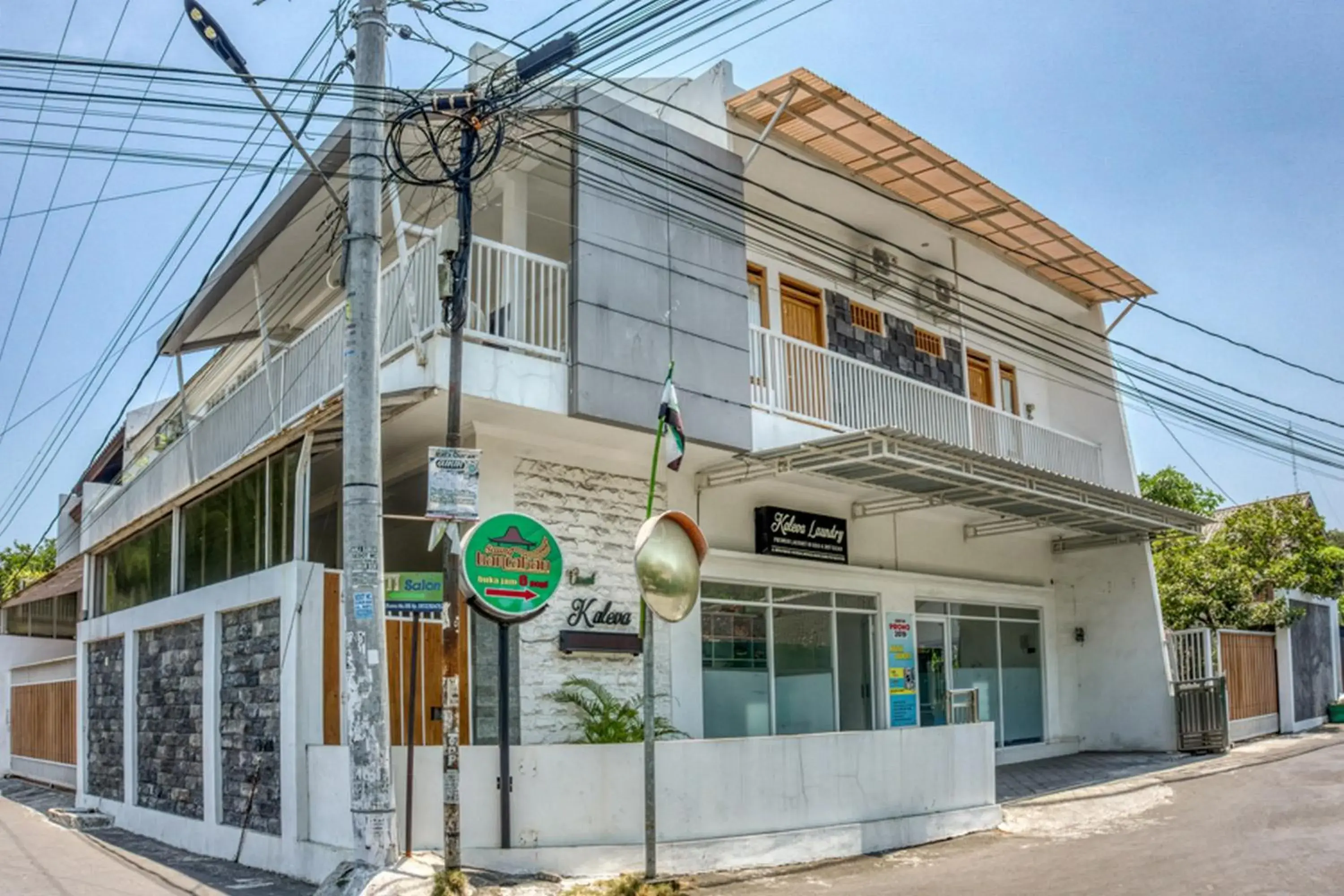 Property Building in RedDoorz Syariah near Taman Pelangi Jogja 2