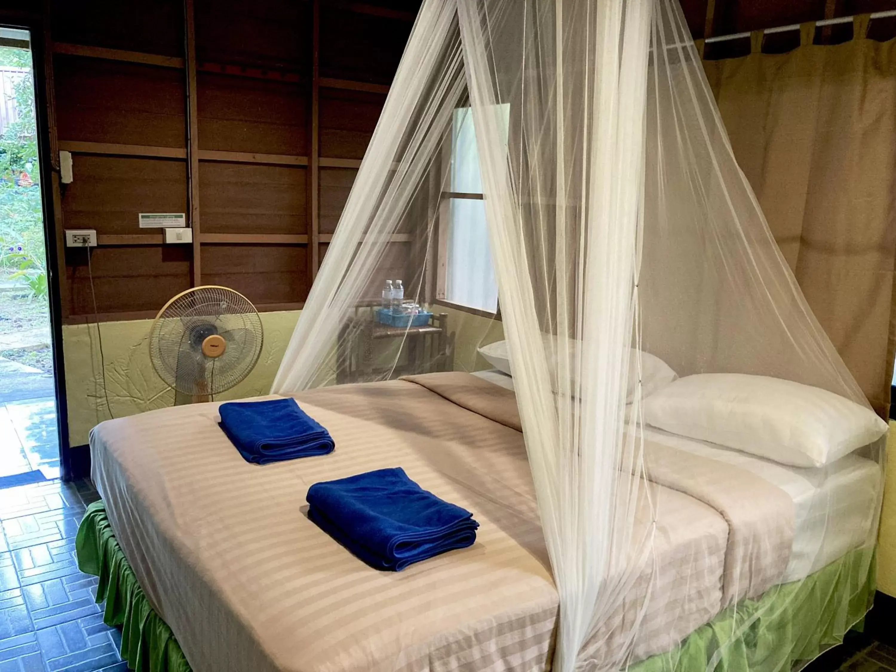 Bedroom, Bed in Khao Sok Morning Mist Resort