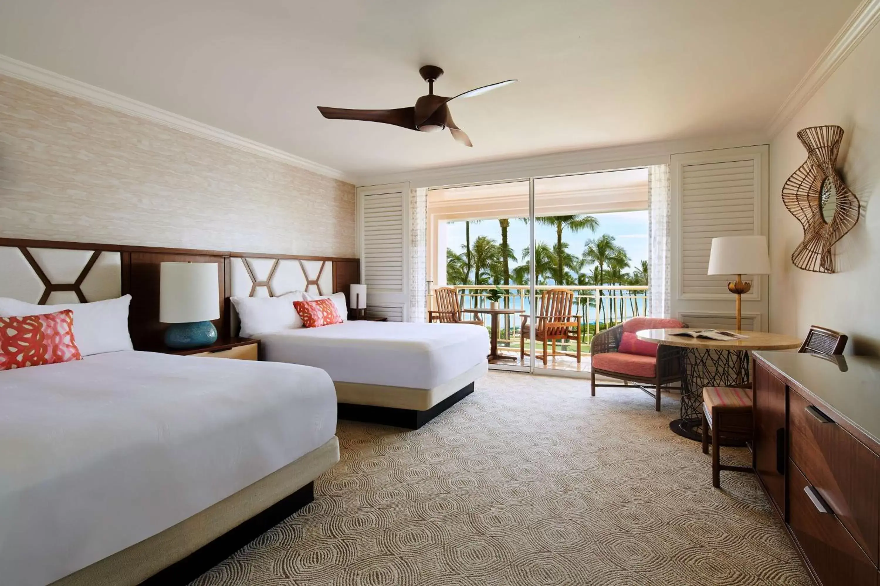 Living room in Grand Wailea Resort Hotel & Spa, A Waldorf Astoria Resort