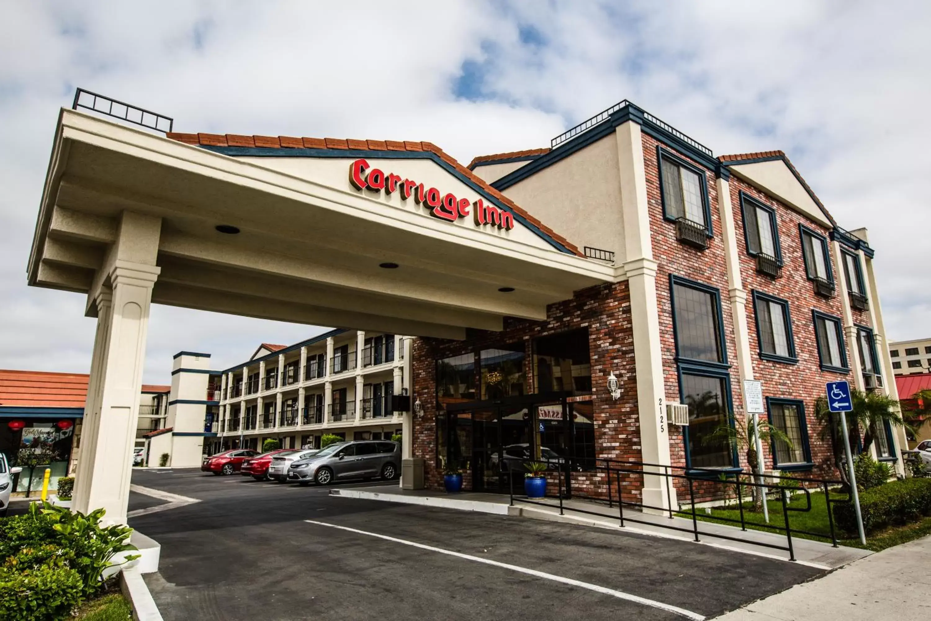 Facade/entrance, Property Building in Anaheim Carriage Inn