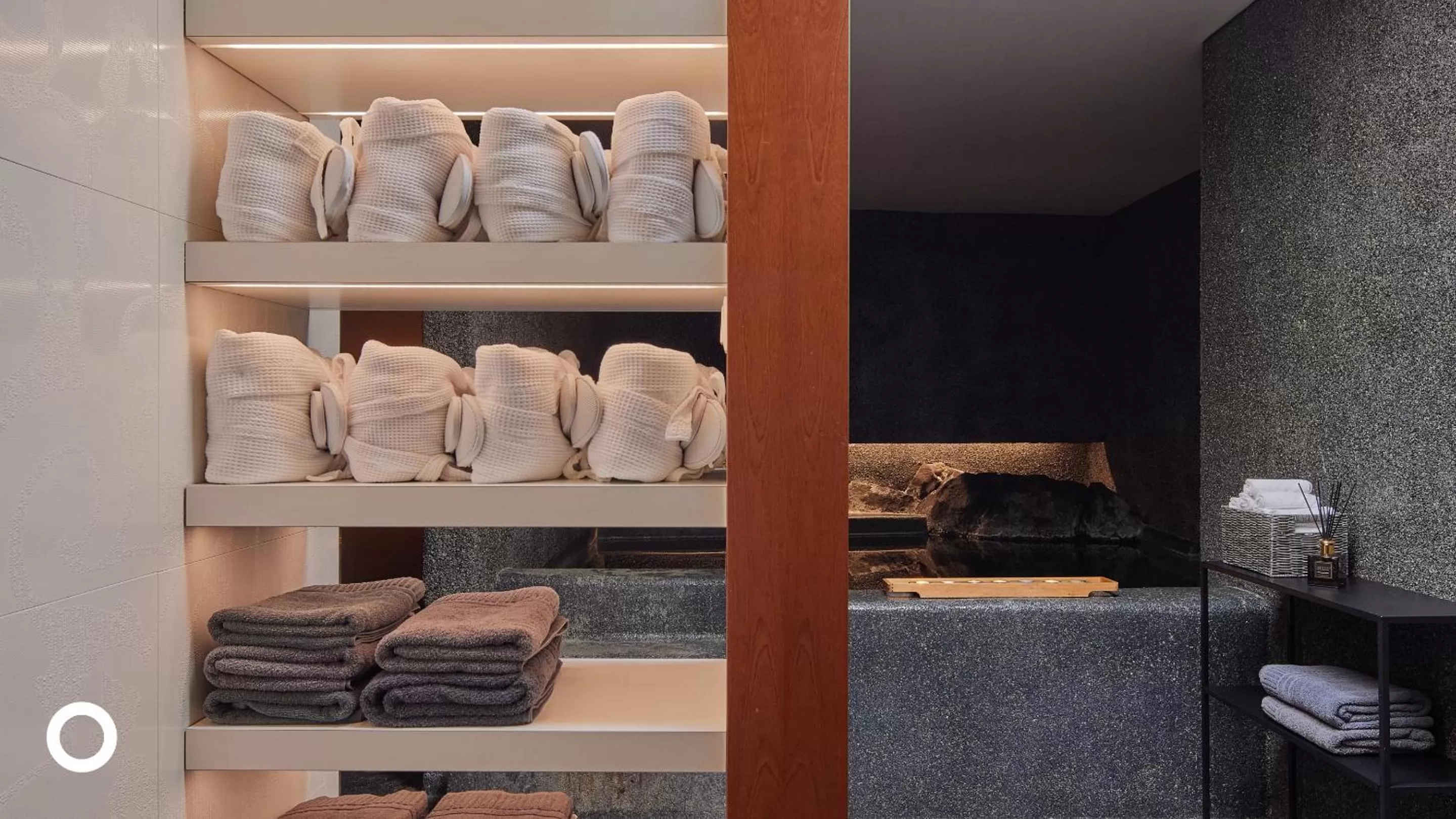 Spa and wellness centre/facilities in Center Hotels Arnarhvoll