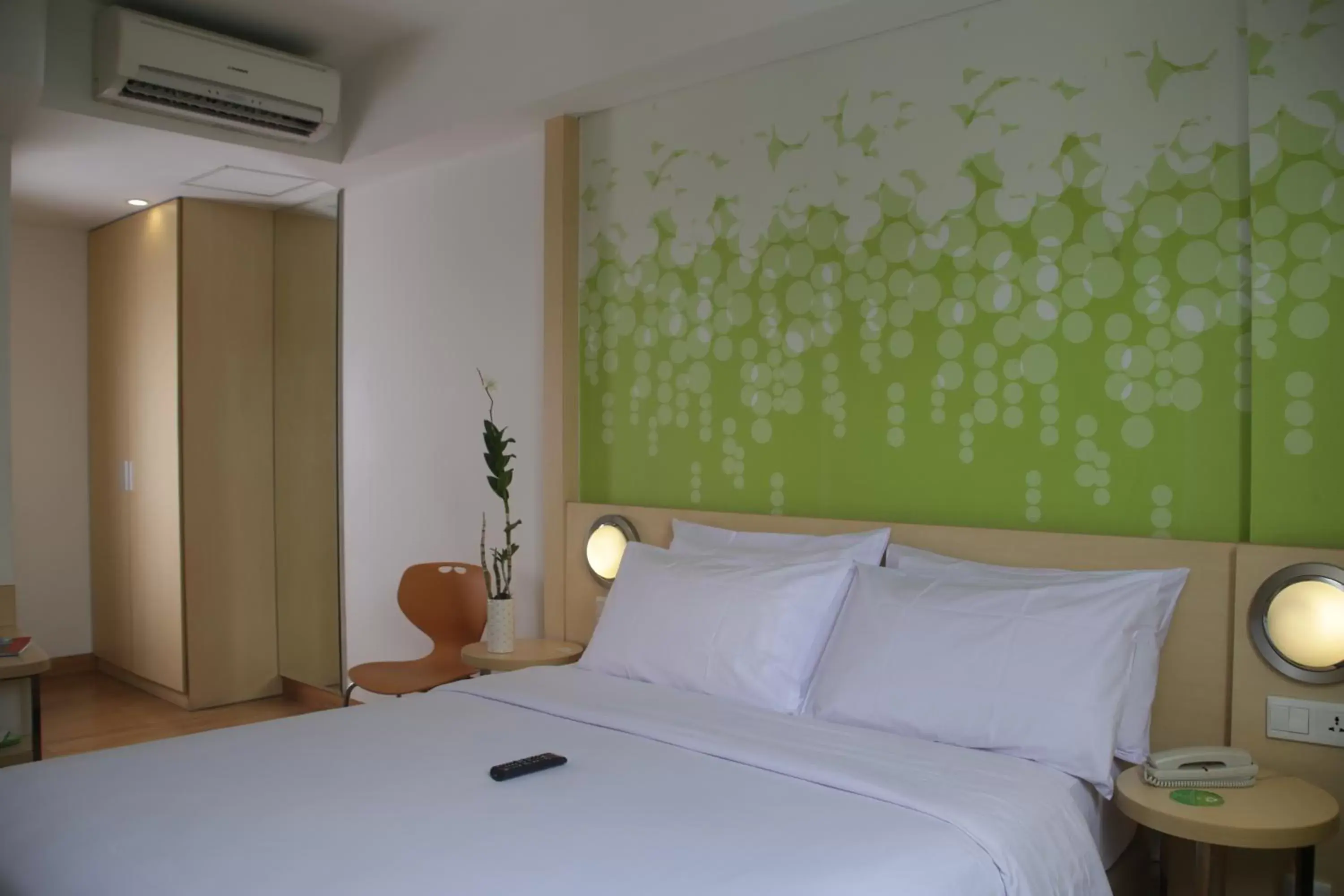 Bed in Zest Bogor by Swiss-Belhotel International Bed in Zest Bogor by Swiss-Belhotel International
