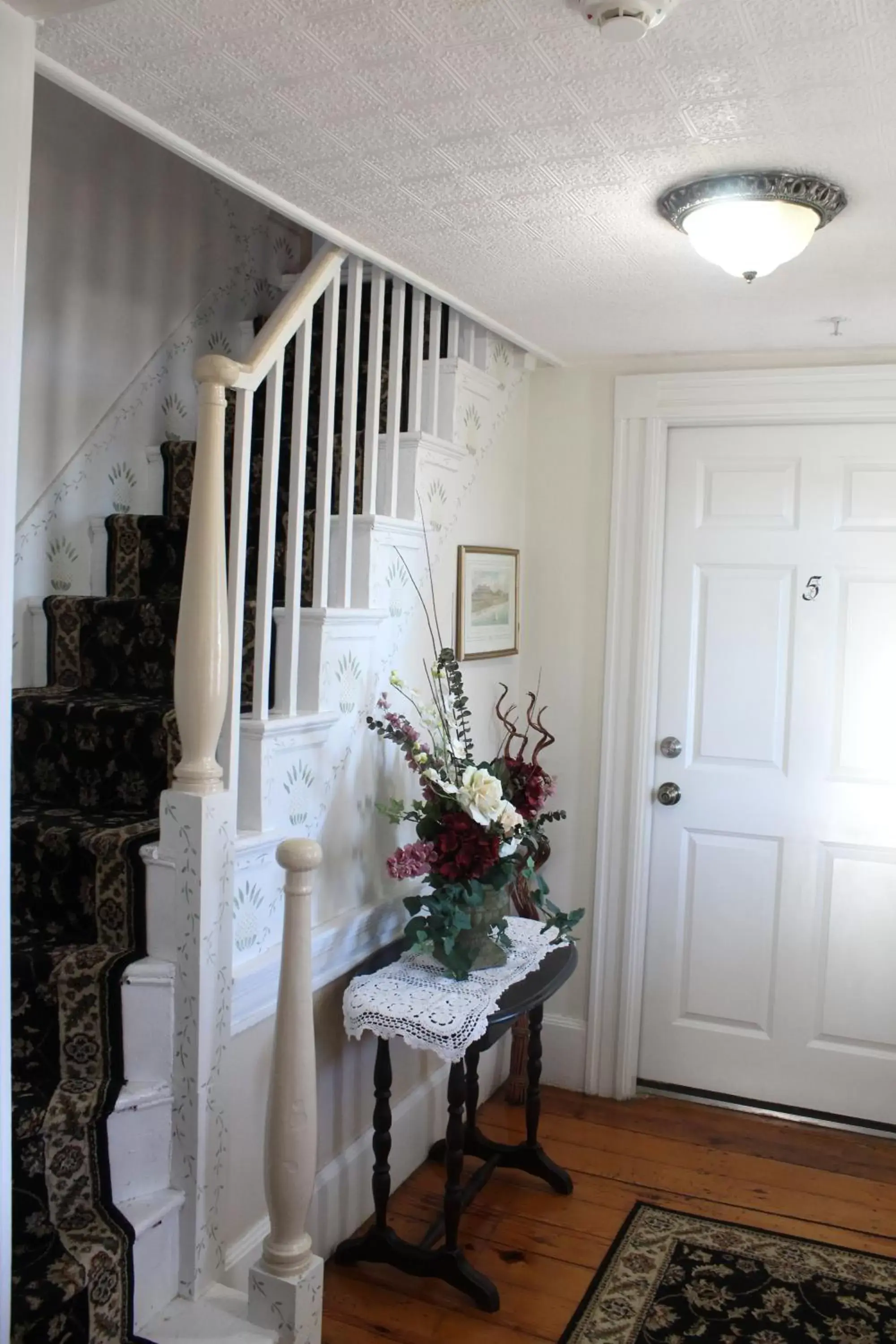 Decorative detail, Dining Area in Old Orchard Beach Inn